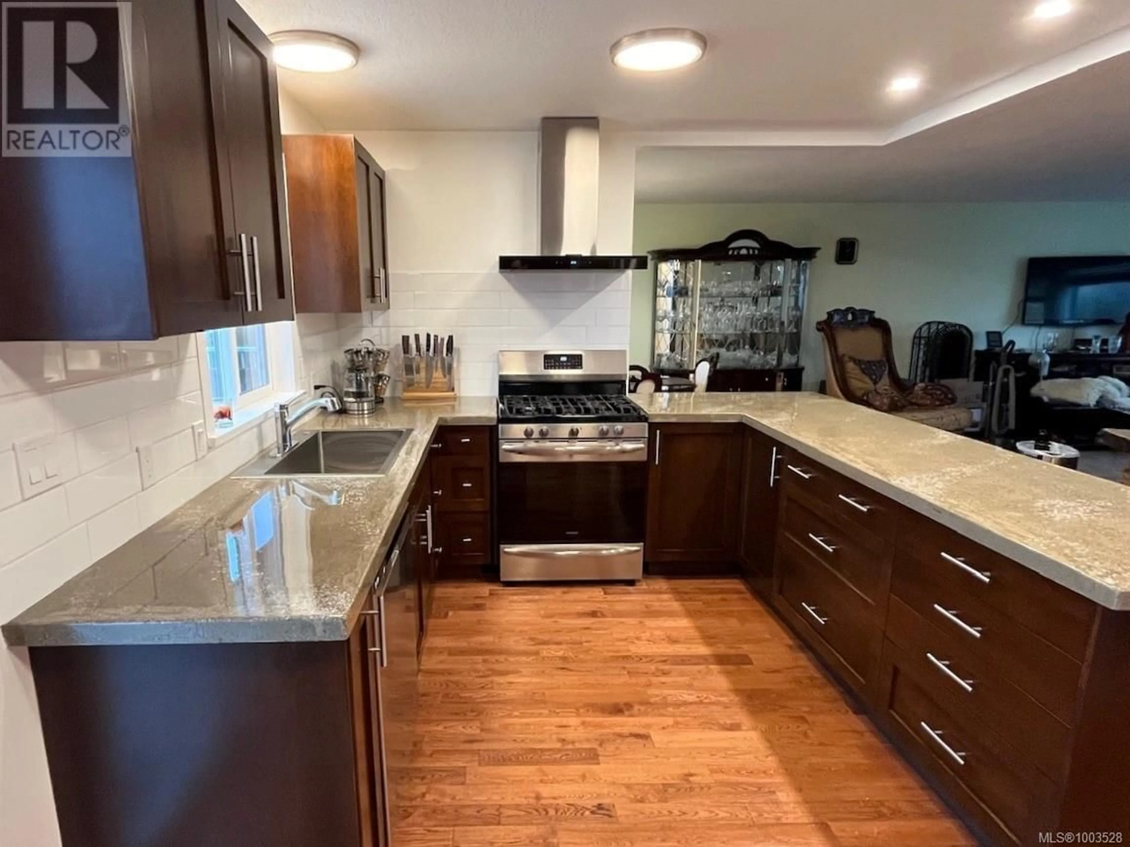 Open concept kitchen, unknown for 6234 MYSTIC WAY, Nanaimo British Columbia V9V1L3