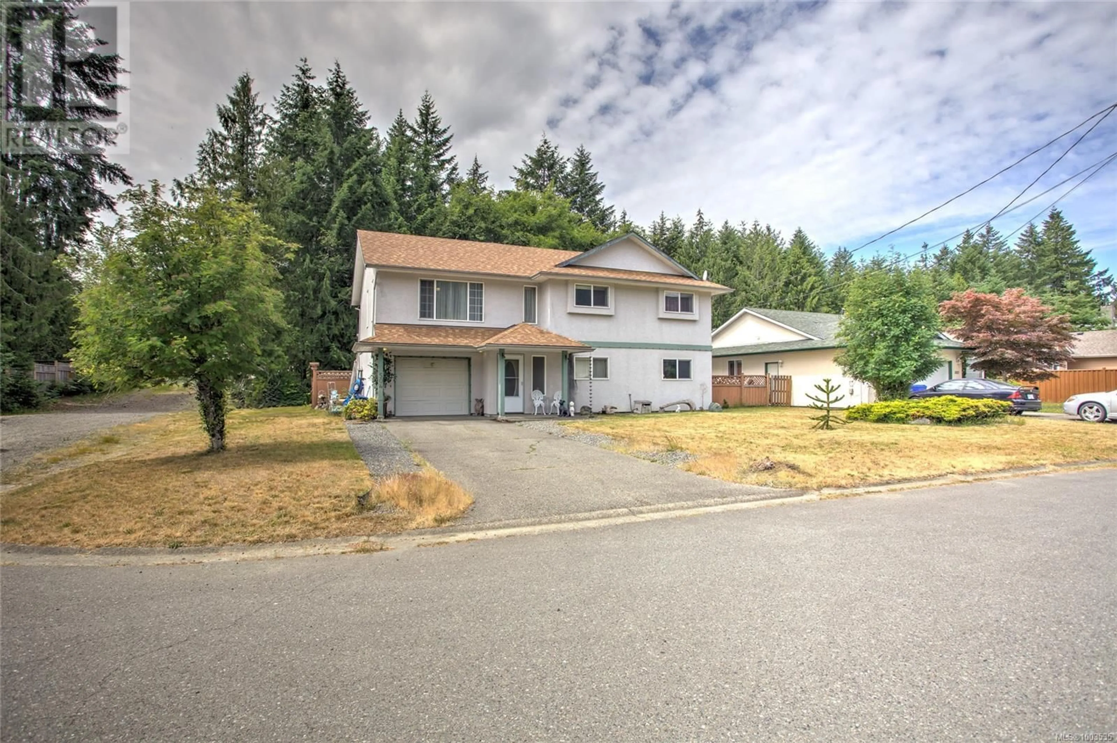A pic from outside/outdoor area/front of a property/back of a property/a pic from drone, street for 504 JOHEL CRESCENT, Lake Cowichan British Columbia V0R2G0