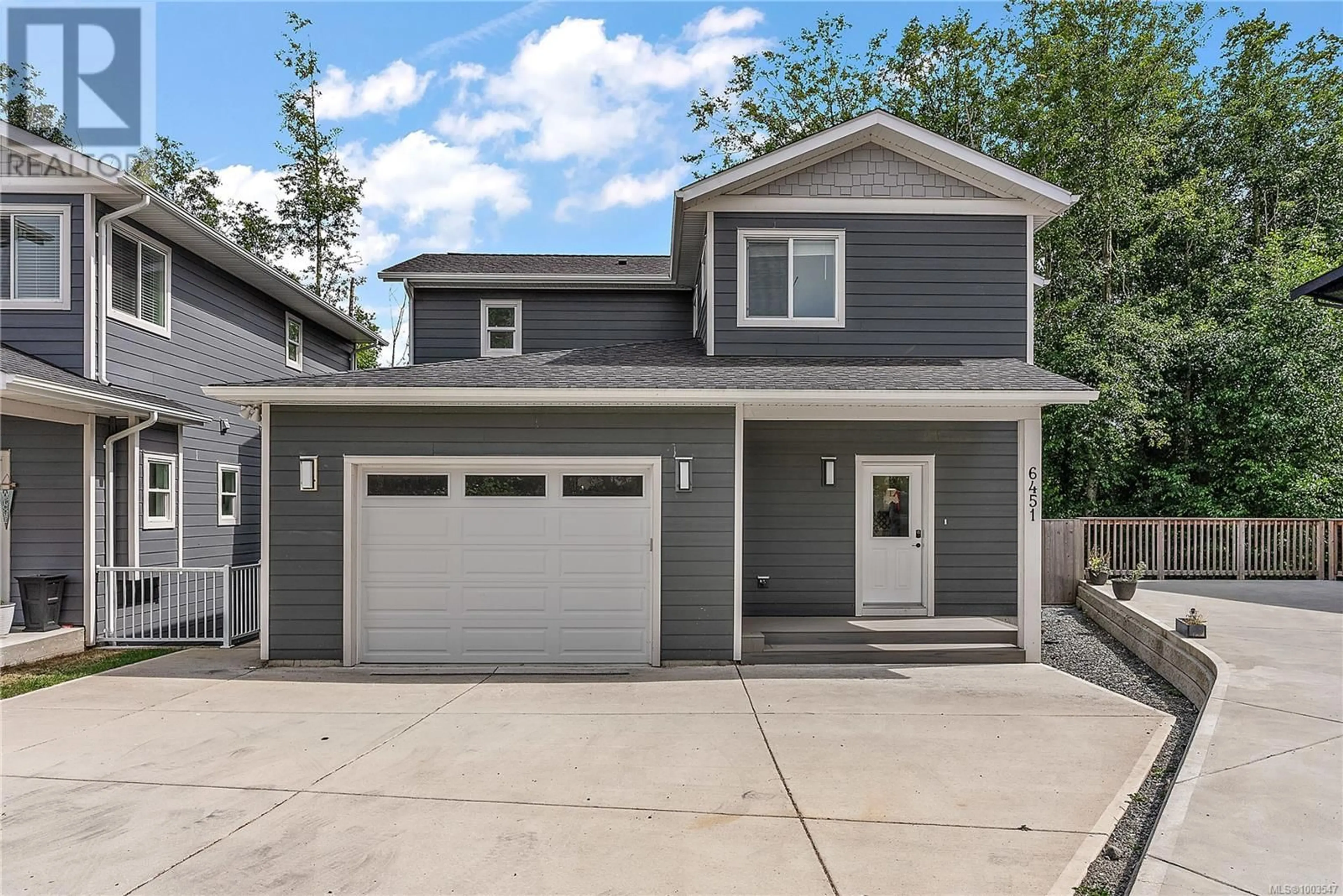 Home with vinyl exterior material, street for 6451 HOPKINS COURT, Sooke British Columbia V9Z1P6