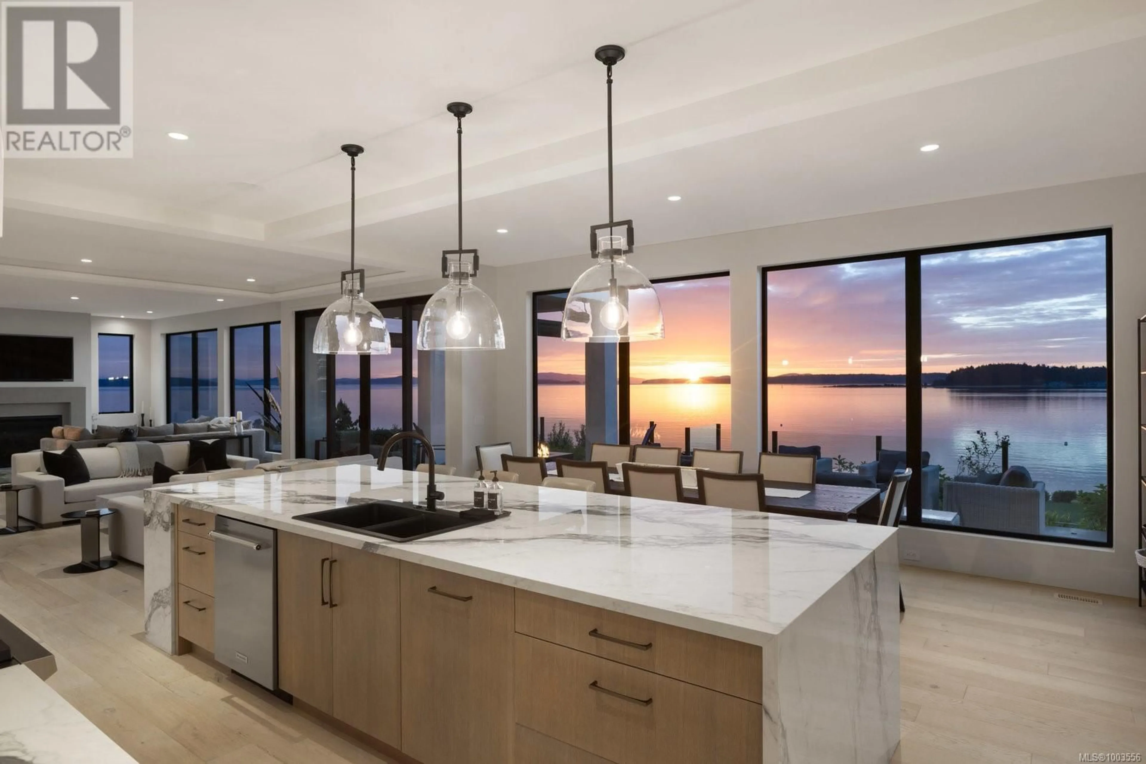 Contemporary kitchen, unknown for 8425 LOCHSIDE DRIVE, Central Saanich British Columbia V8M1T9
