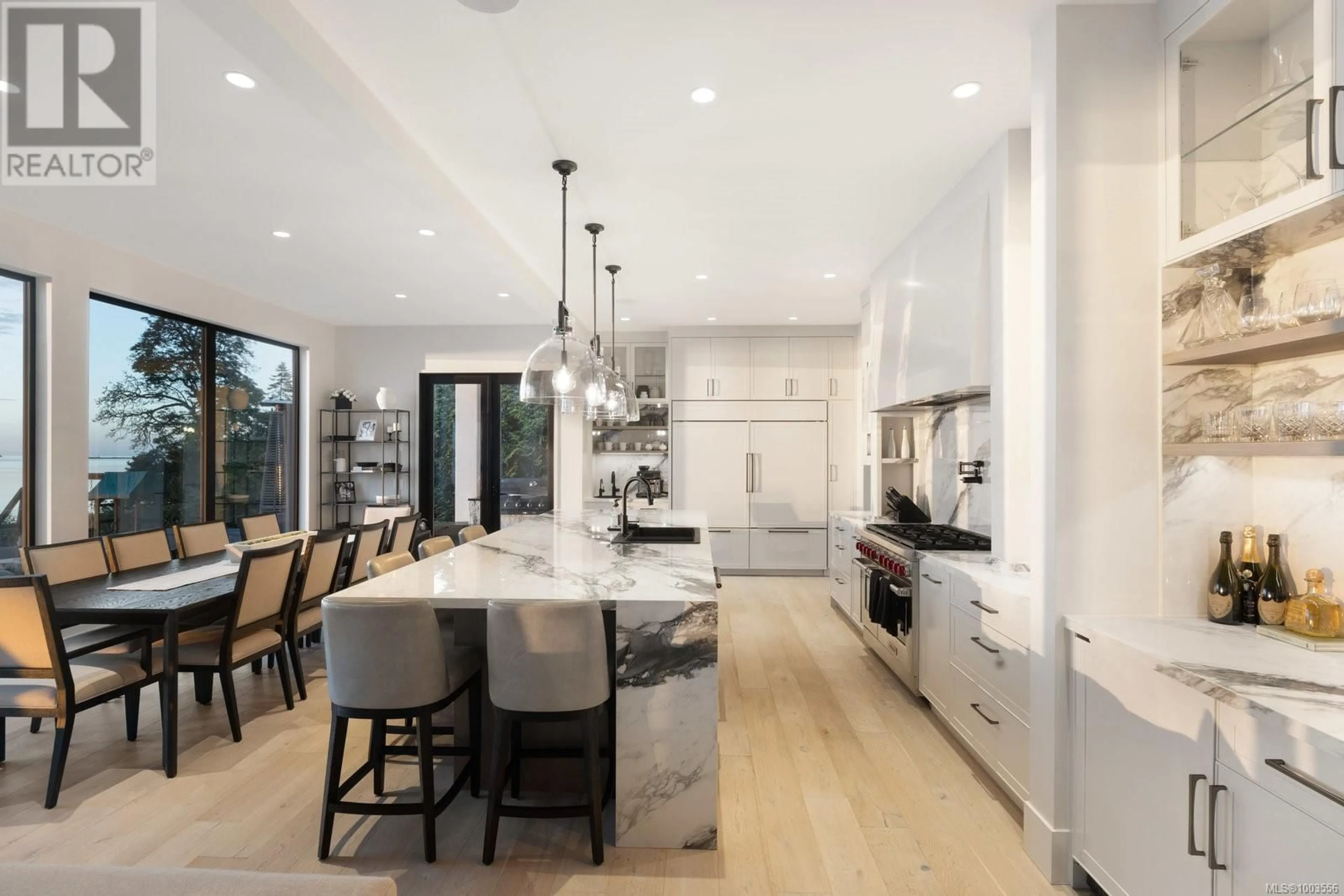 Contemporary kitchen, unknown for 8425 LOCHSIDE DRIVE, Central Saanich British Columbia V8M1T9