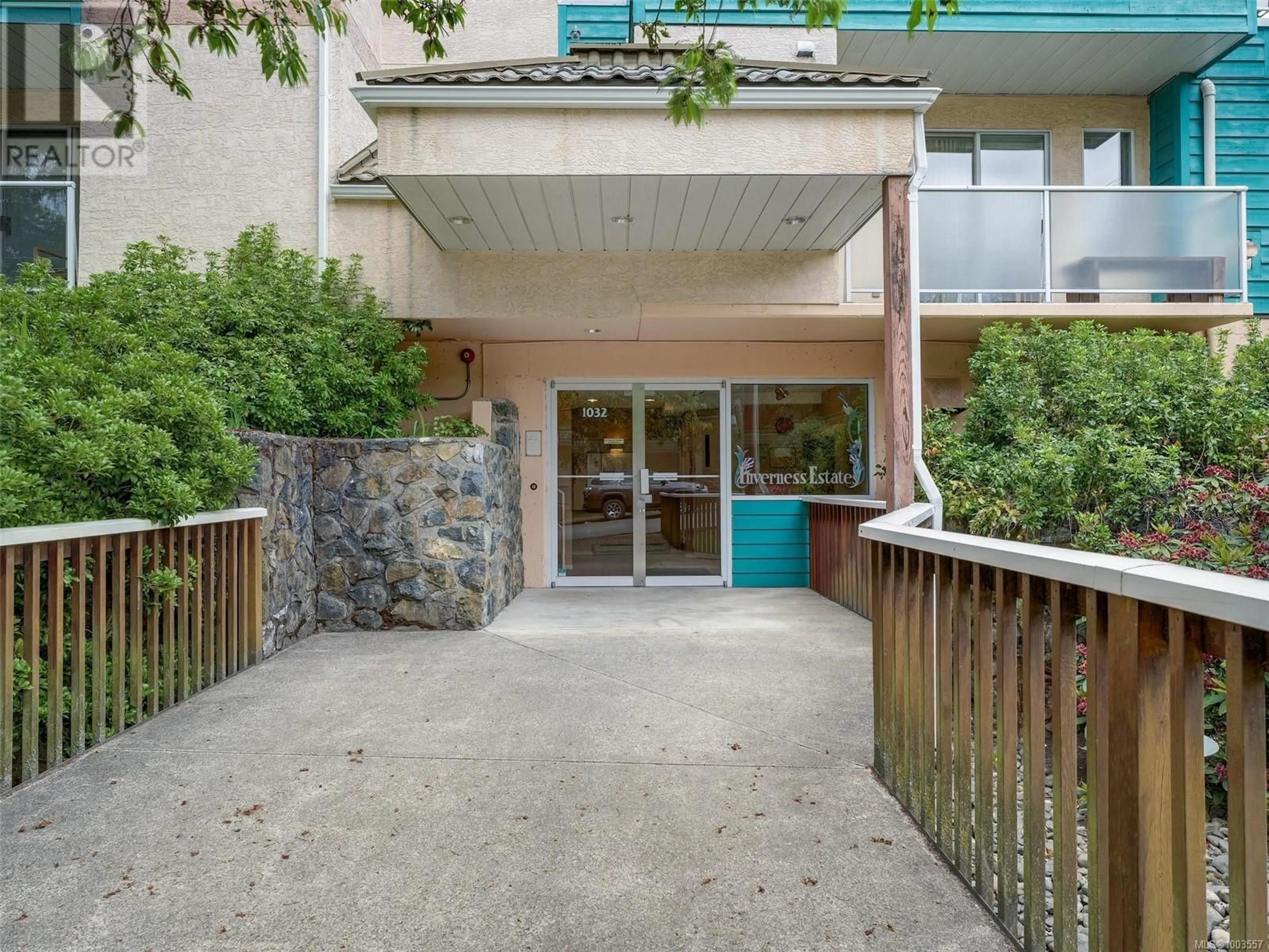 Unknown for 108 - 1032 INVERNESS ROAD, Saanich British Columbia V8X2S1