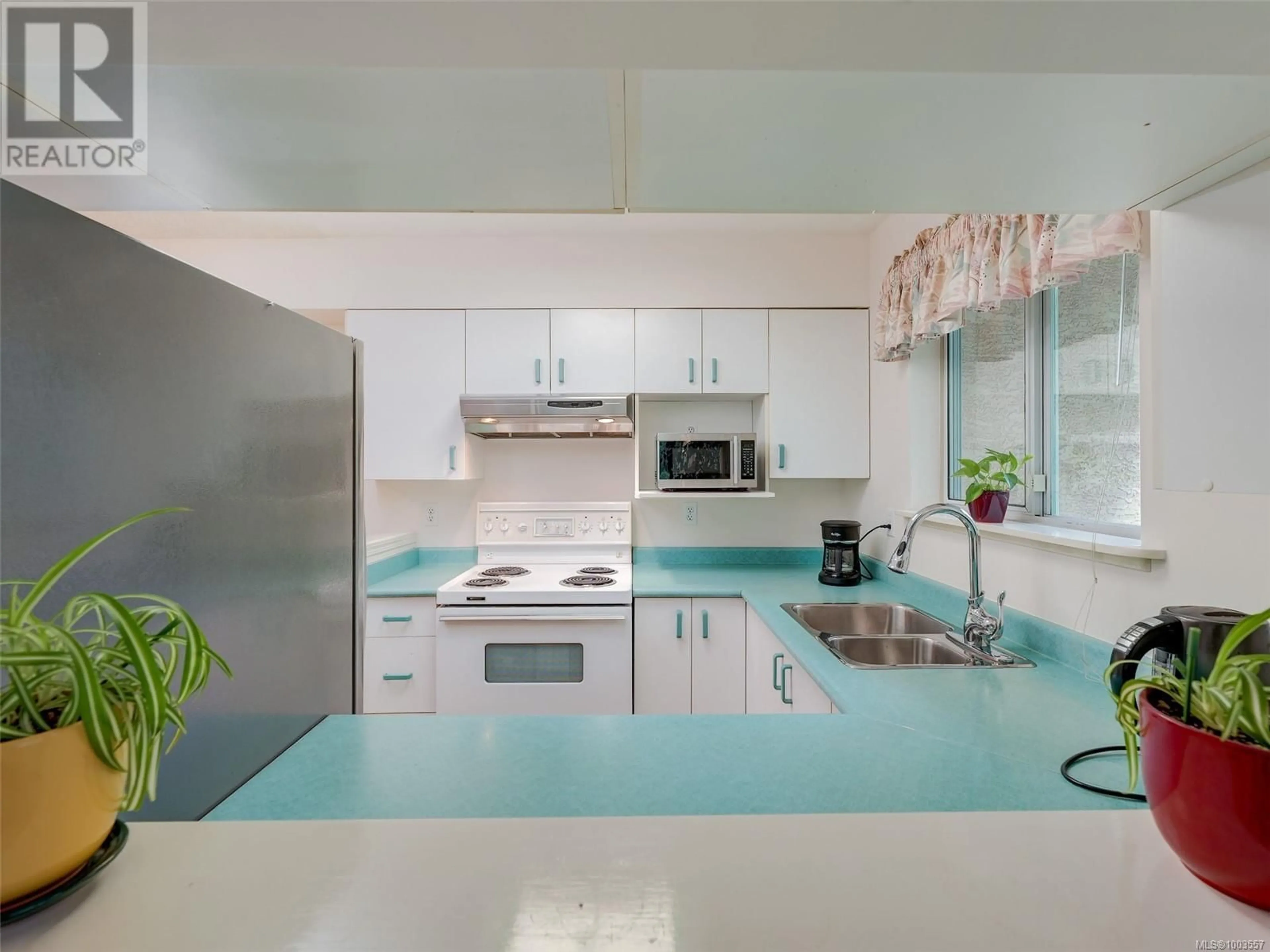 Unknown for 108 - 1032 INVERNESS ROAD, Saanich British Columbia V8X2S1