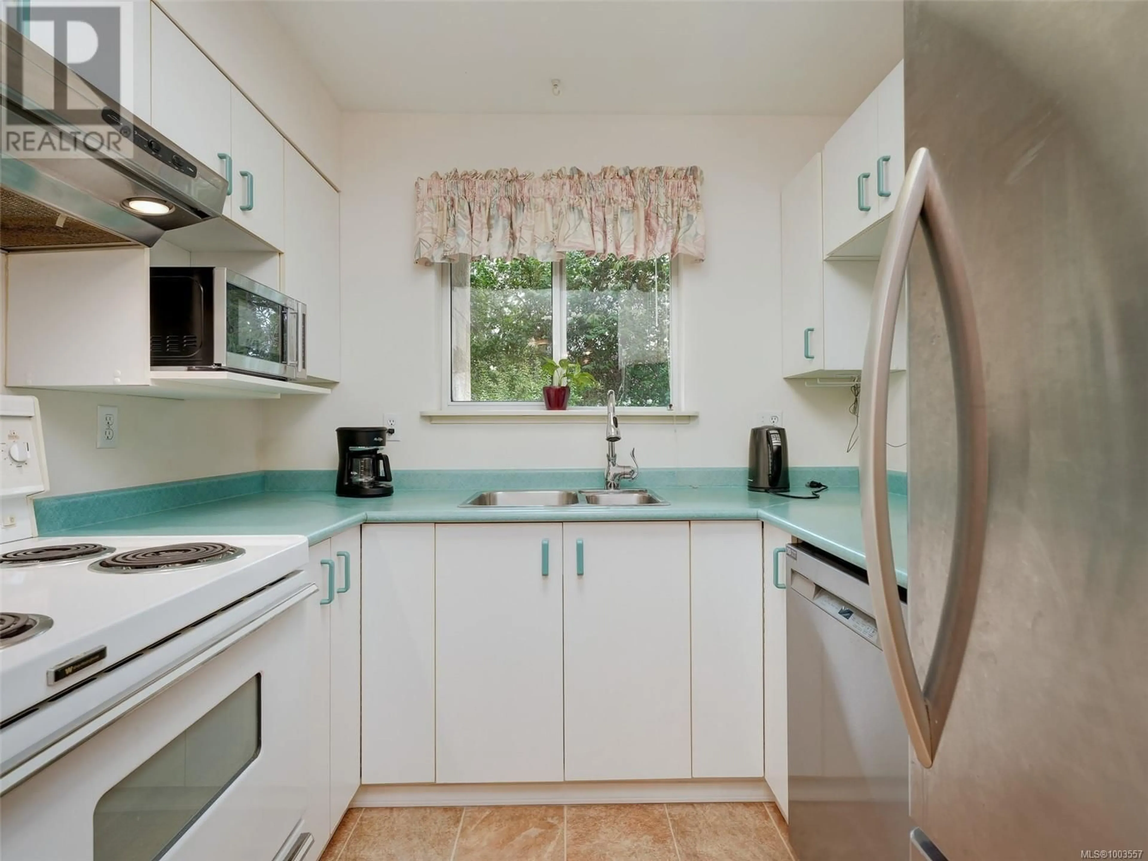 Standard kitchen, ceramic/tile floor for 108 - 1032 INVERNESS ROAD, Saanich British Columbia V8X2S1