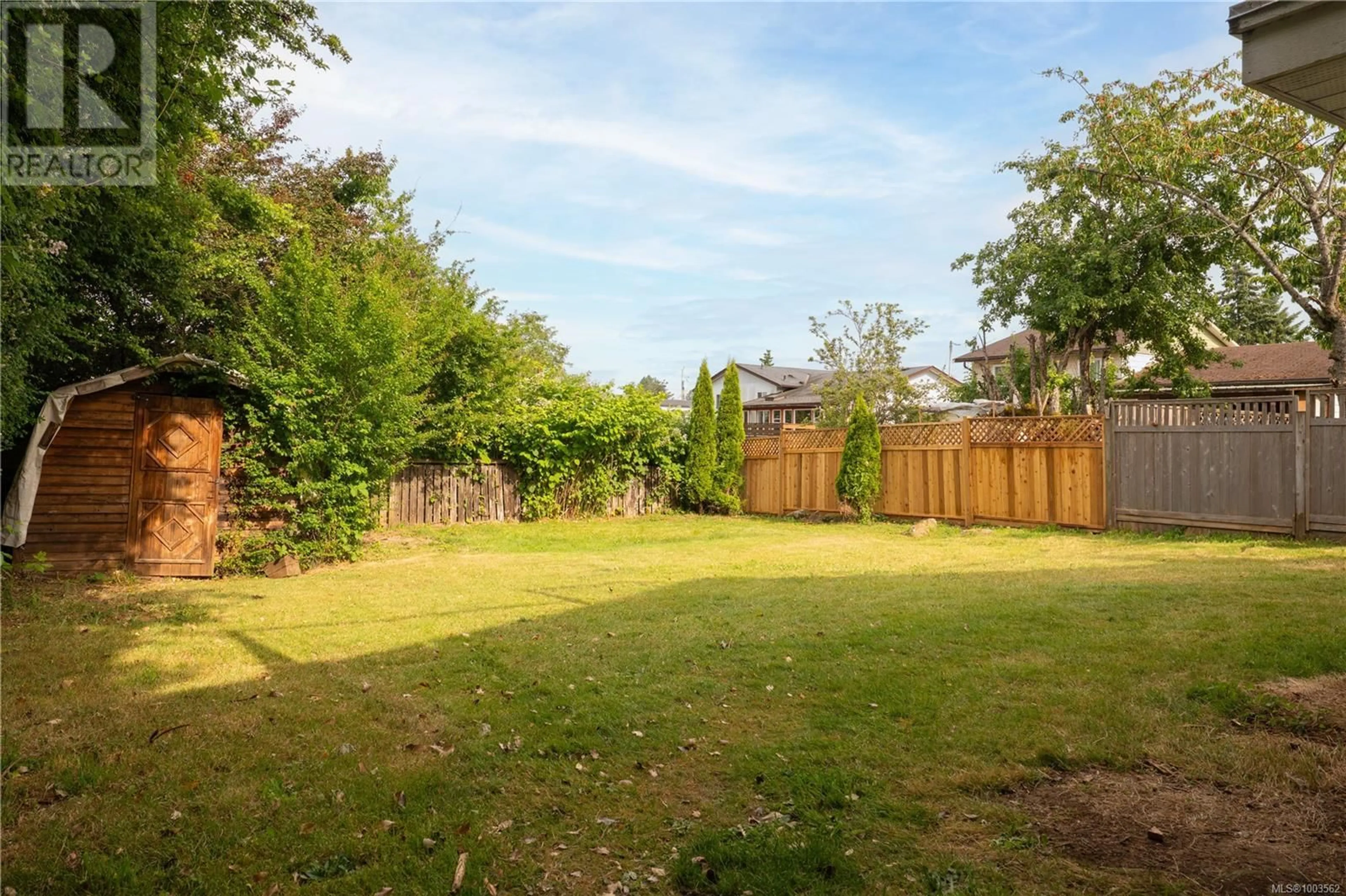 Patio, forest/trees view for 178 ACACIA AVENUE, Nanaimo British Columbia V9R3L5