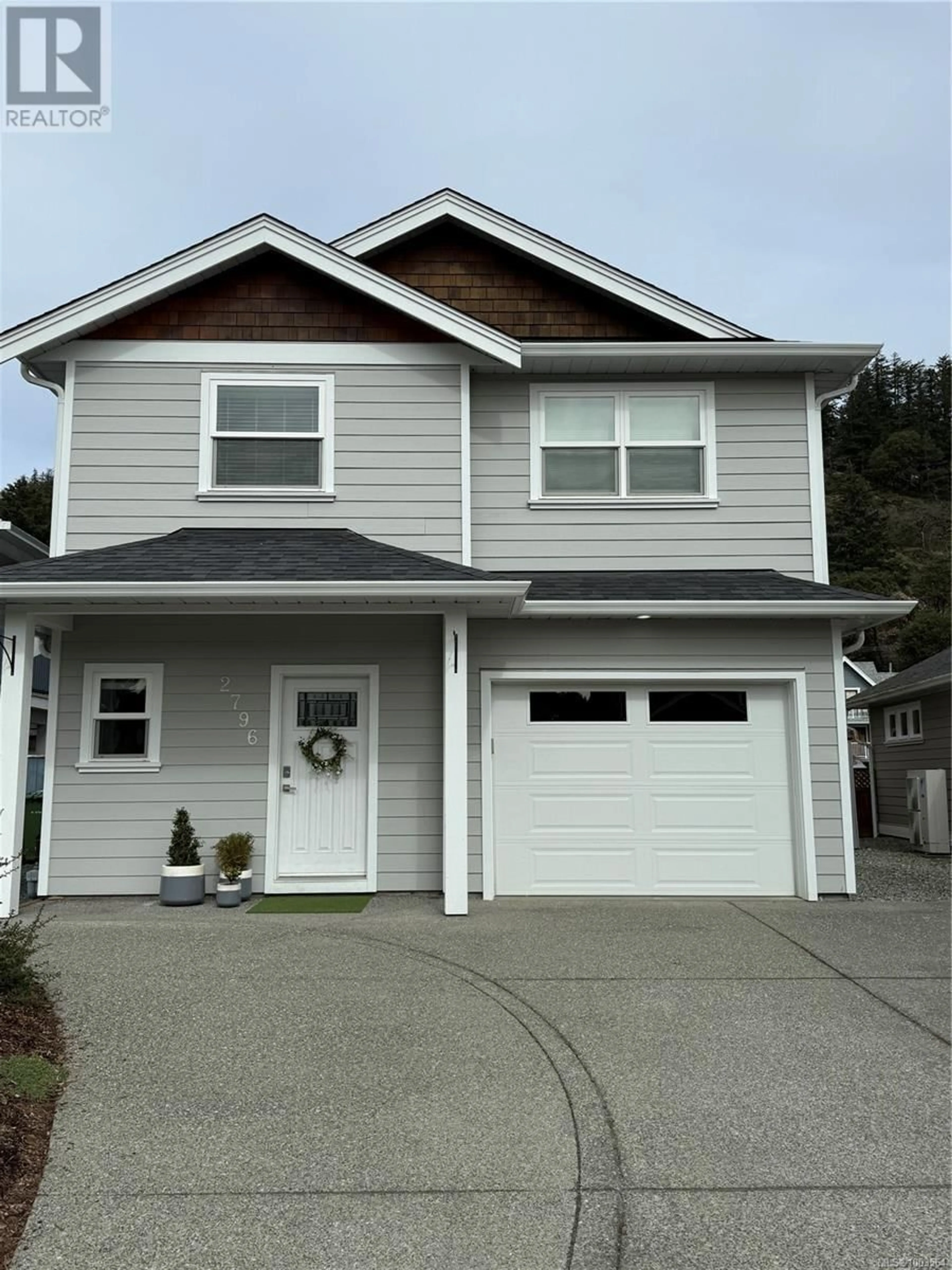 Home with vinyl exterior material, street for 2796 LAKE END ROAD, Langford British Columbia V9B5T5