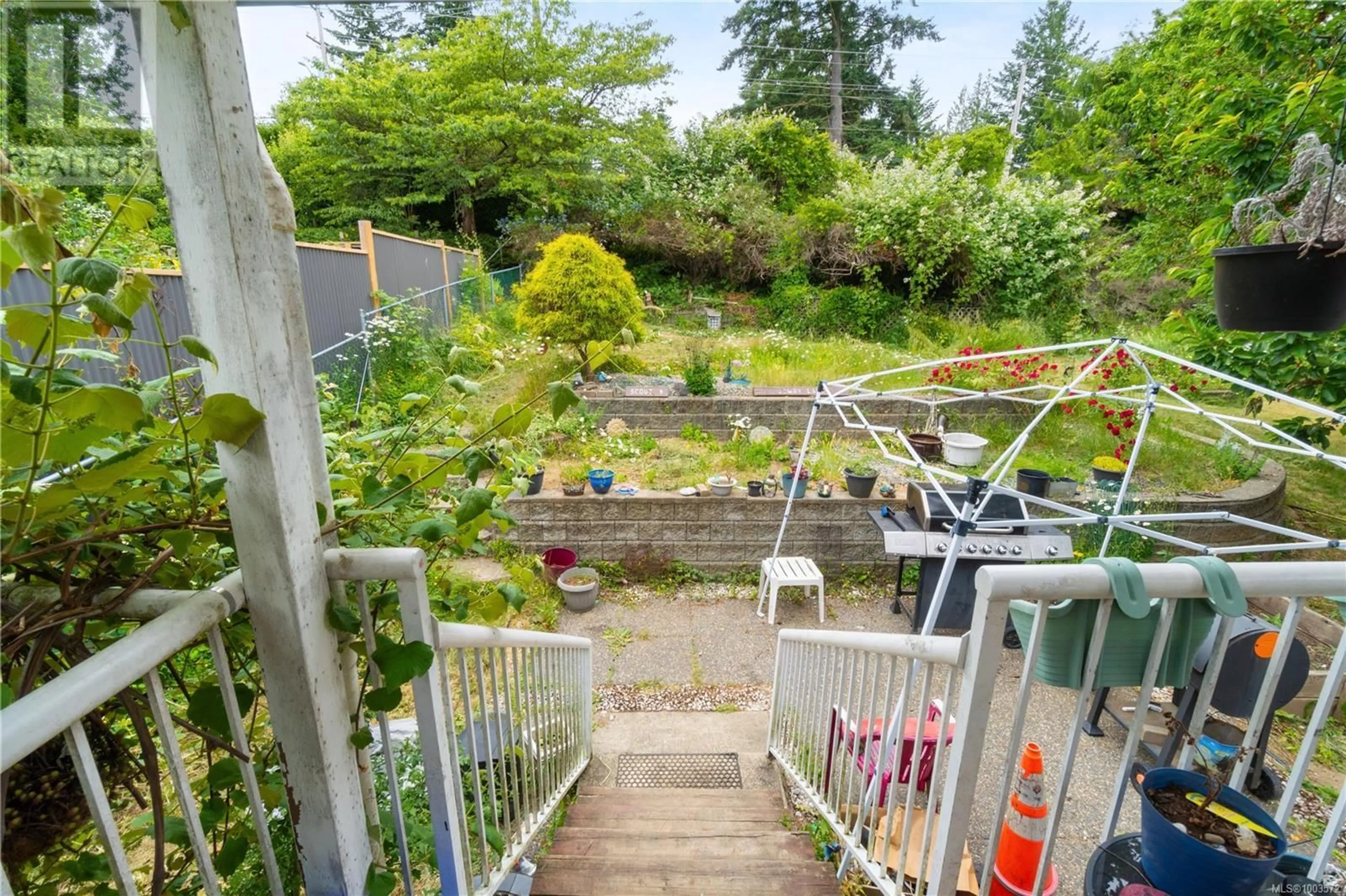 Patio, street for 1003 BRAMBLEWOOD LANE, Nanaimo British Columbia V9R6N9