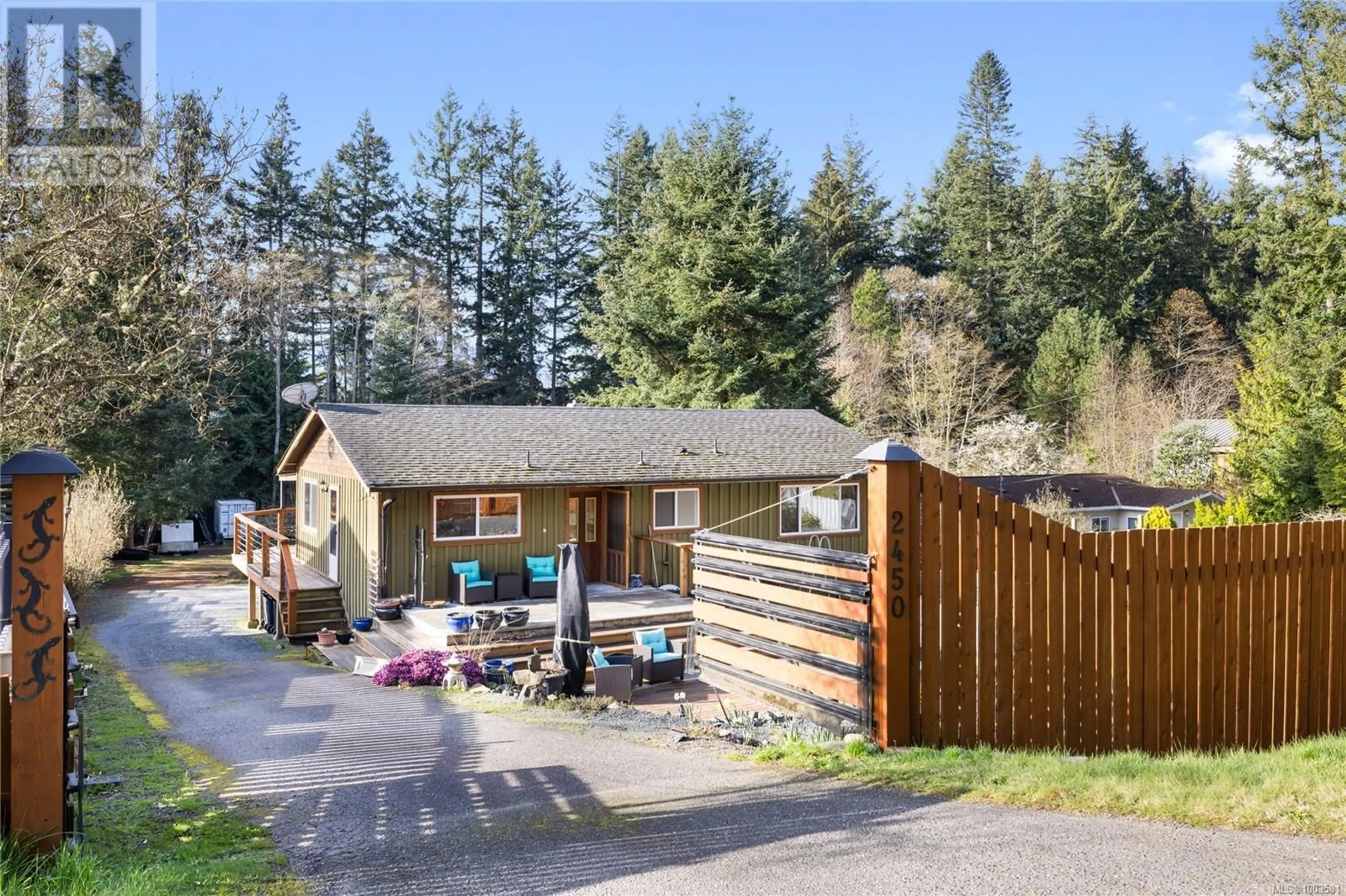 A pic from outside/outdoor area/front of a property/back of a property/a pic from drone, unknown for 2450 NANOOSE ROAD, Nanoose Bay British Columbia V9P9E6
