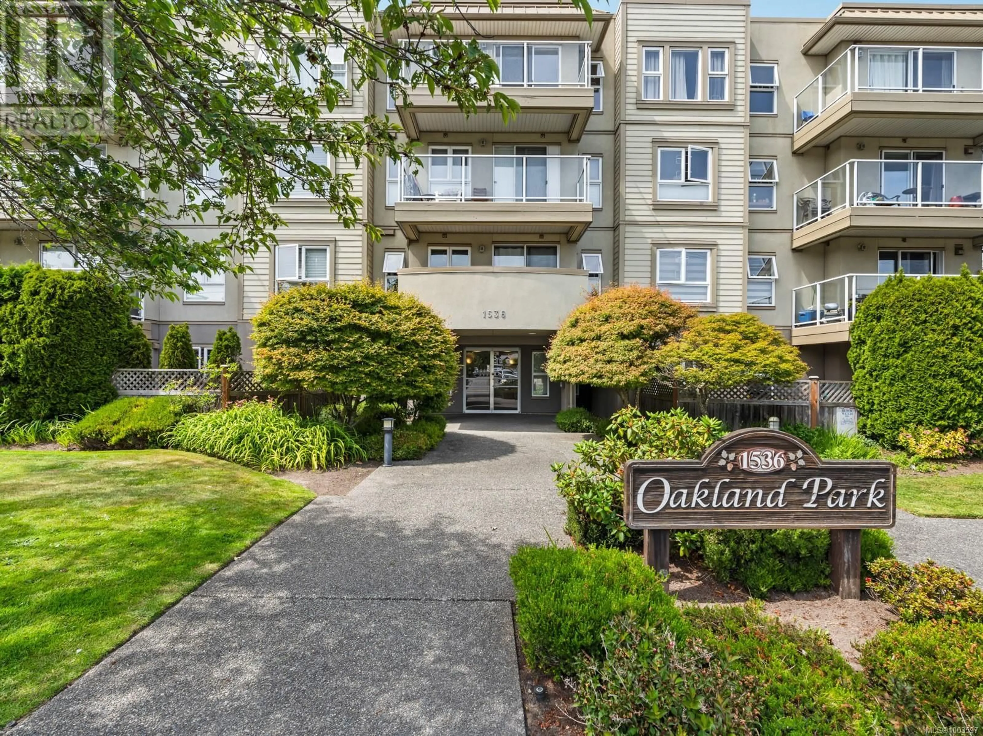 Unknown for 402 - 1536 HILLSIDE AVENUE, Victoria British Columbia V8T2C2