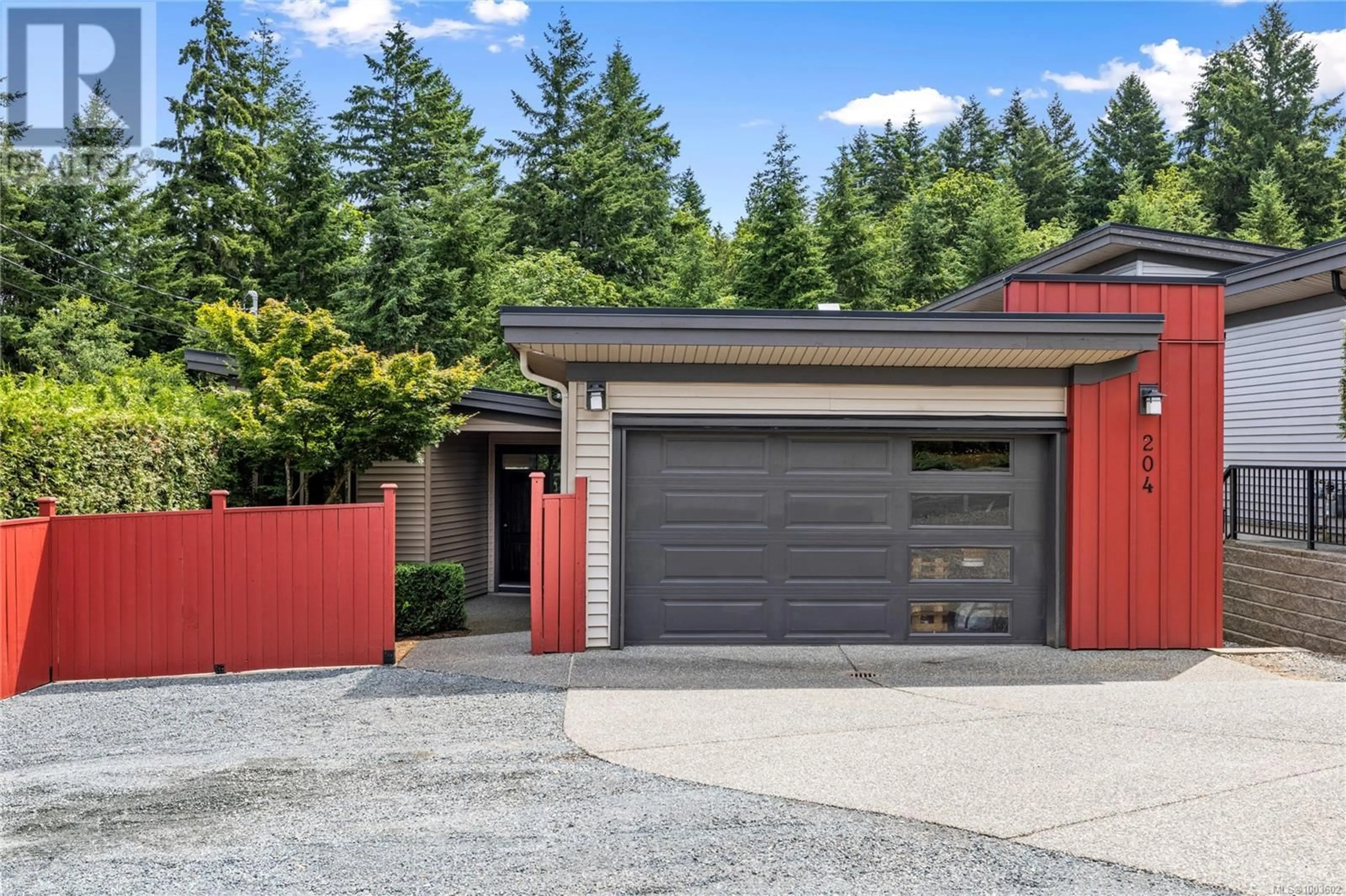 Unknown for 204 WESTWOOD ROAD, Nanaimo British Columbia V9R6S3