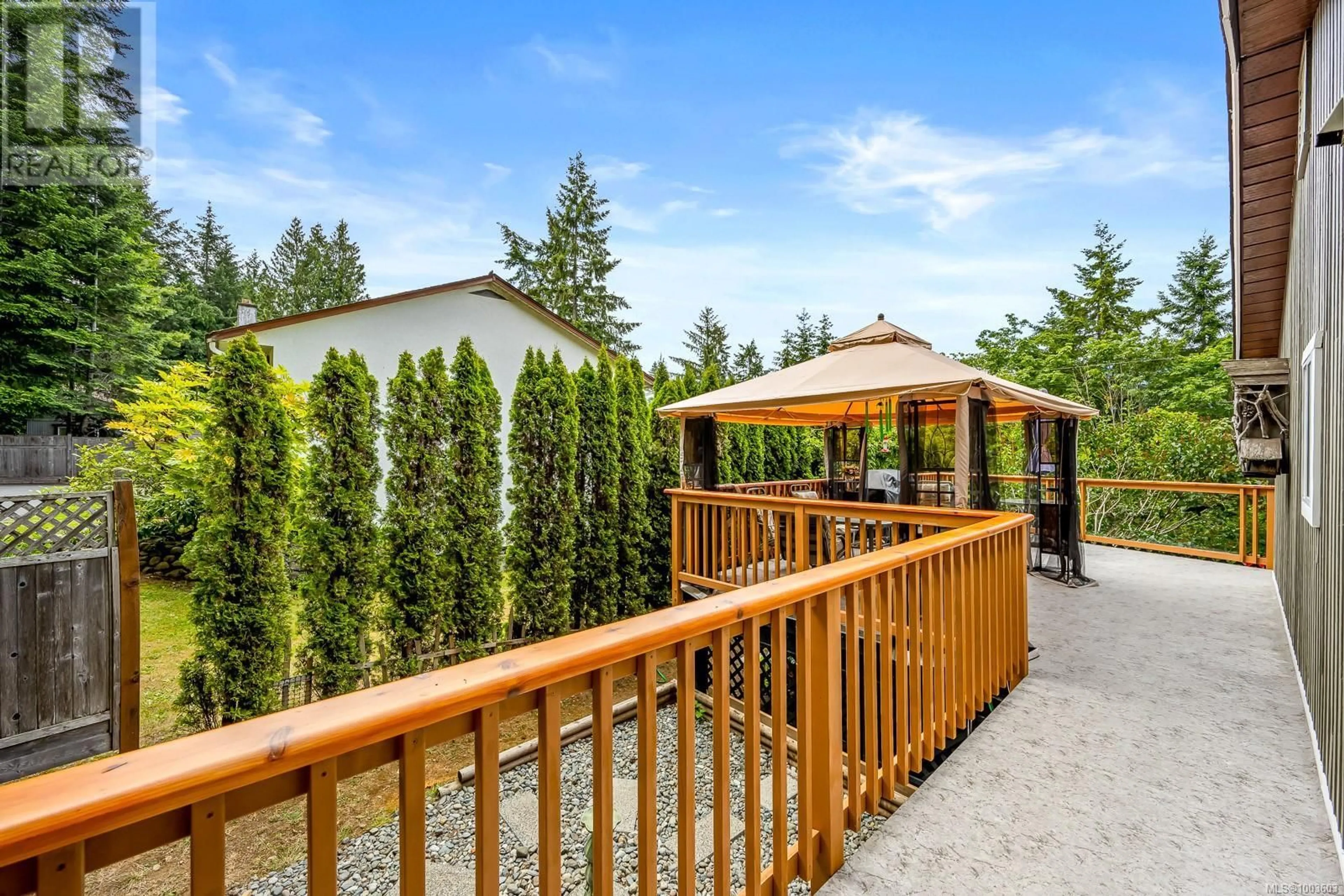 Patio, water/lake/river/ocean view for 7692 TOZER ROAD, Fanny Bay British Columbia V0R1W0