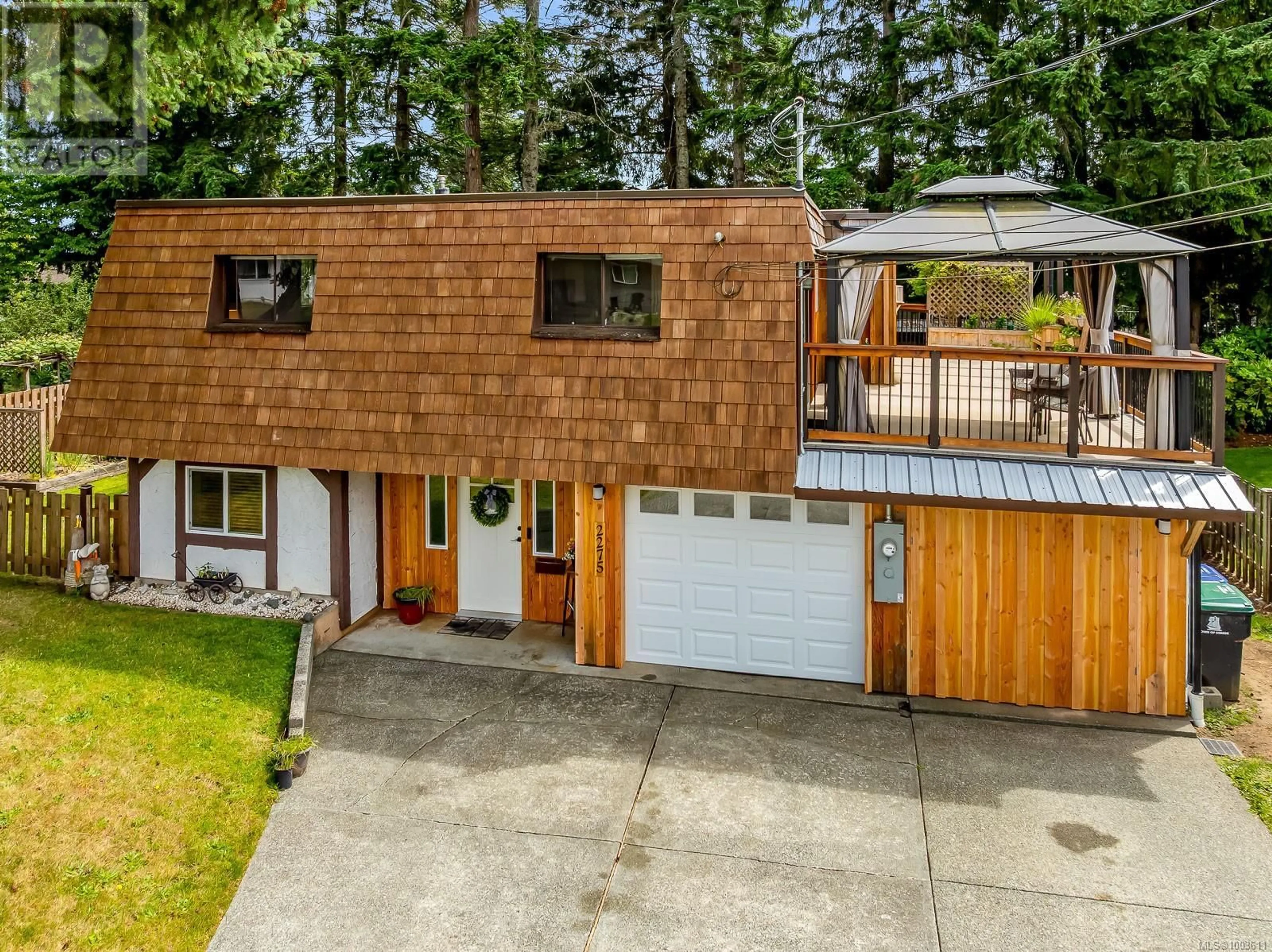 A pic from outside/outdoor area/front of a property/back of a property/a pic from drone, street for 2275 MCKENZIE AVENUE, Comox British Columbia V9M1H9