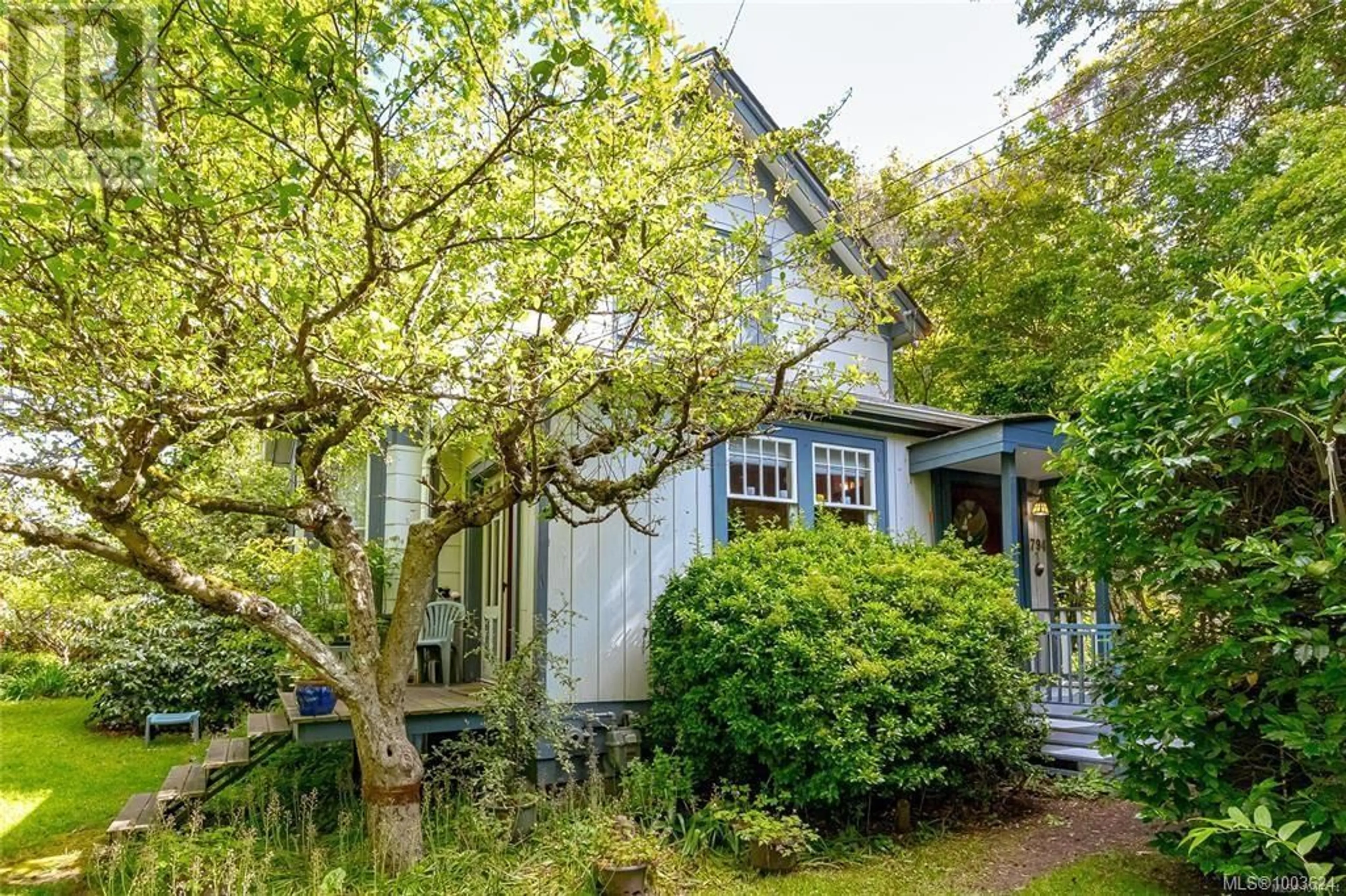 Unknown for 1794 MIDGARD AVENUE, Saanich British Columbia V8P2Y9