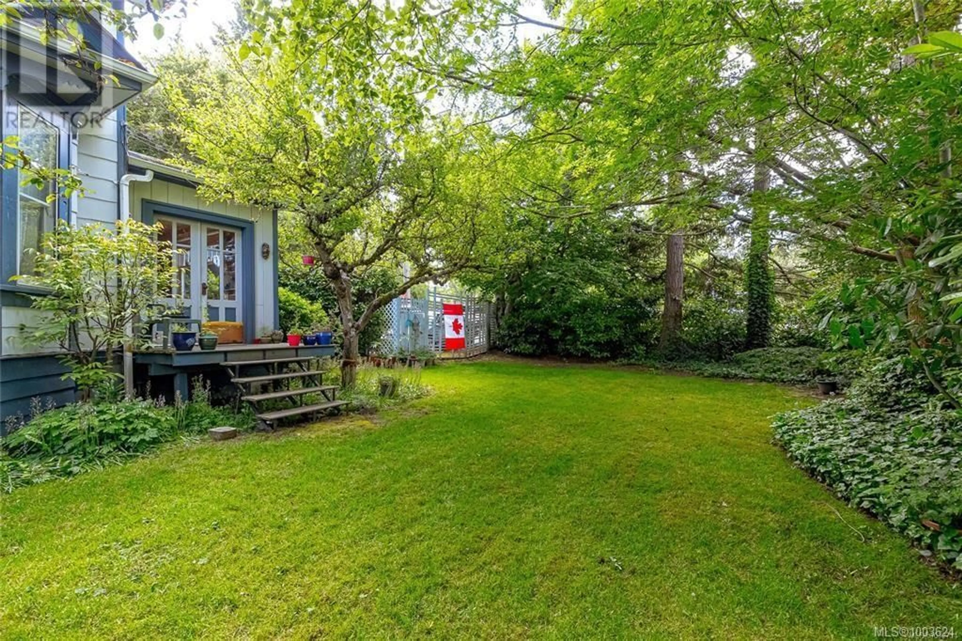 Shed for 1794 MIDGARD AVENUE, Saanich British Columbia V8P2Y9