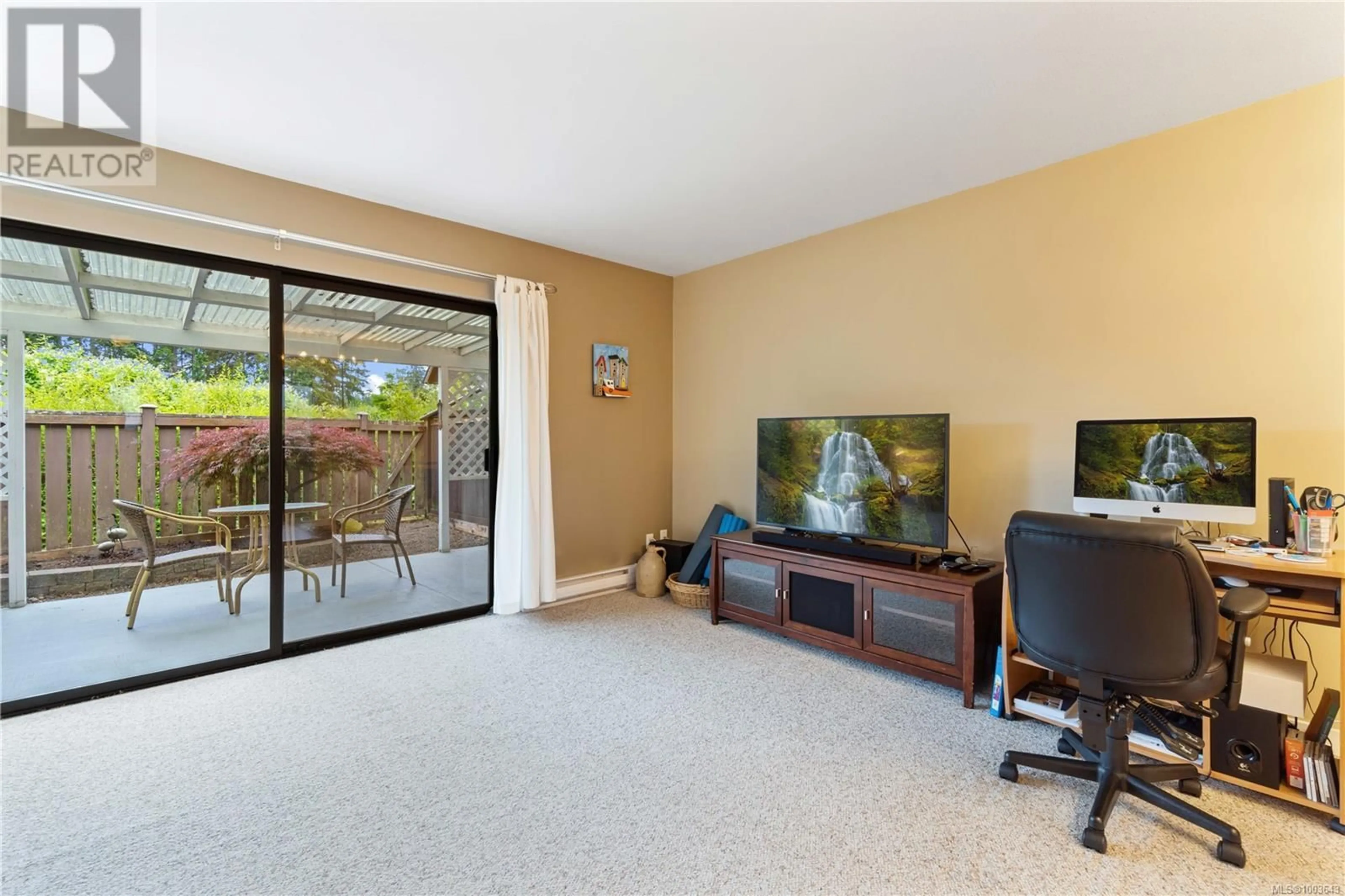 A pic of a room for 7 - 309 MOILLIET STREET SOUTH, Parksville British Columbia V9P1N1