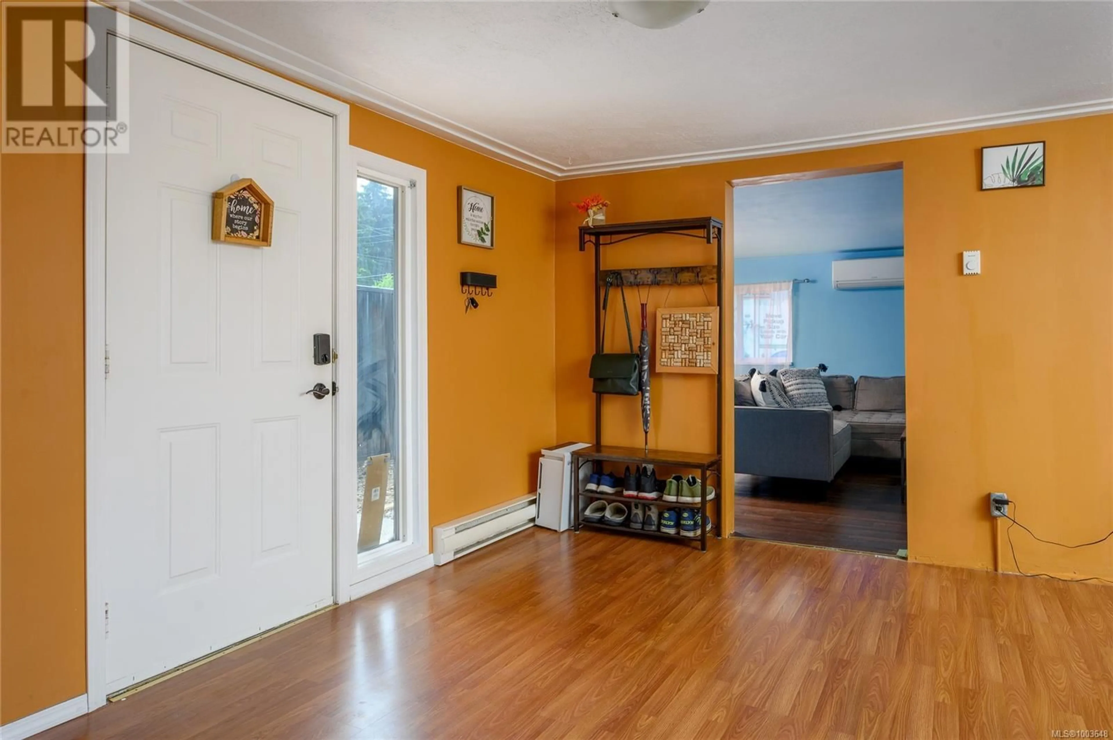 Indoor entryway for 639 HILLCREST AVENUE, Nanaimo British Columbia V9R3M8