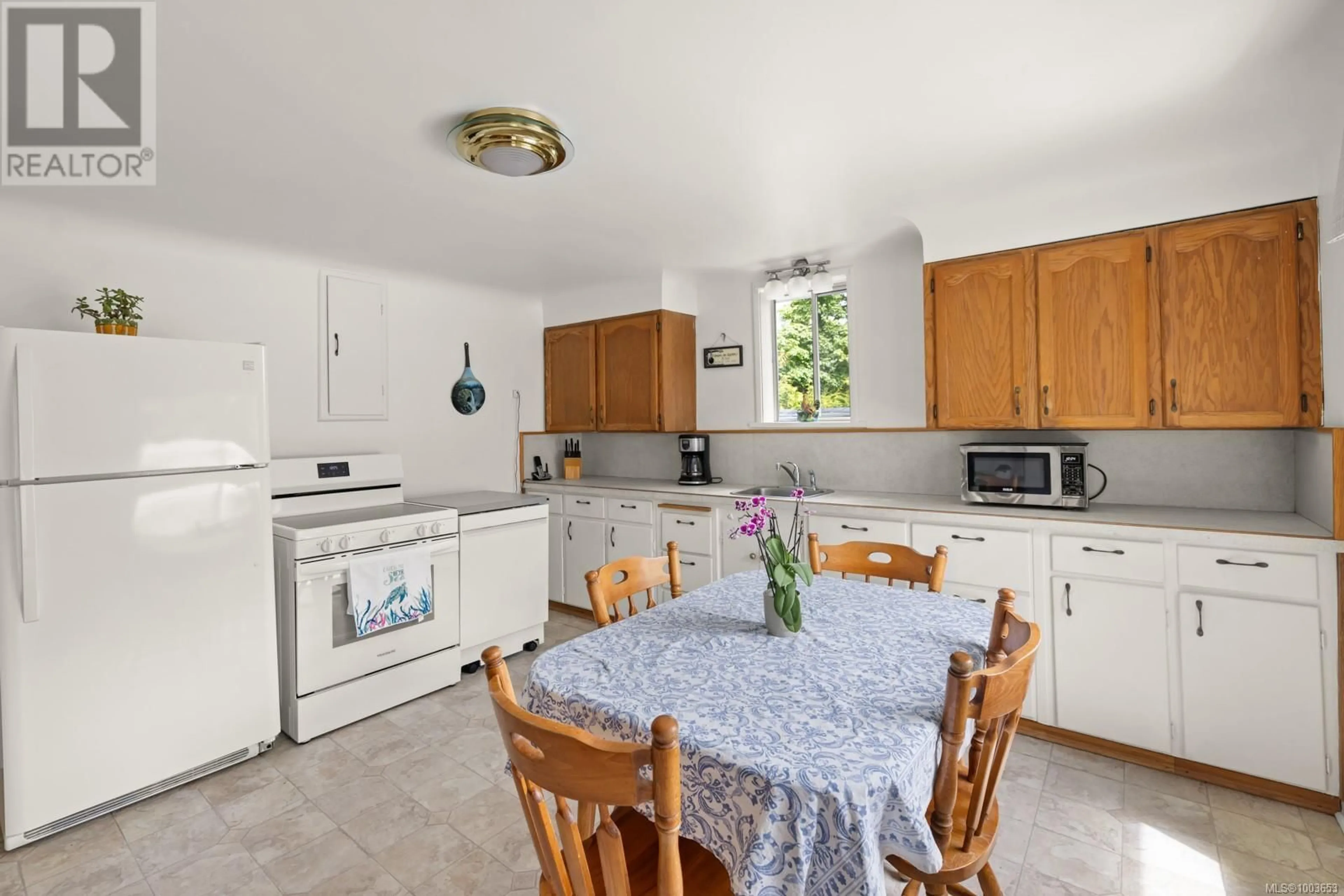 Standard kitchen, ceramic/tile floor for 4823 ROCKY POINT ROAD, Metchosin British Columbia V9C4G6