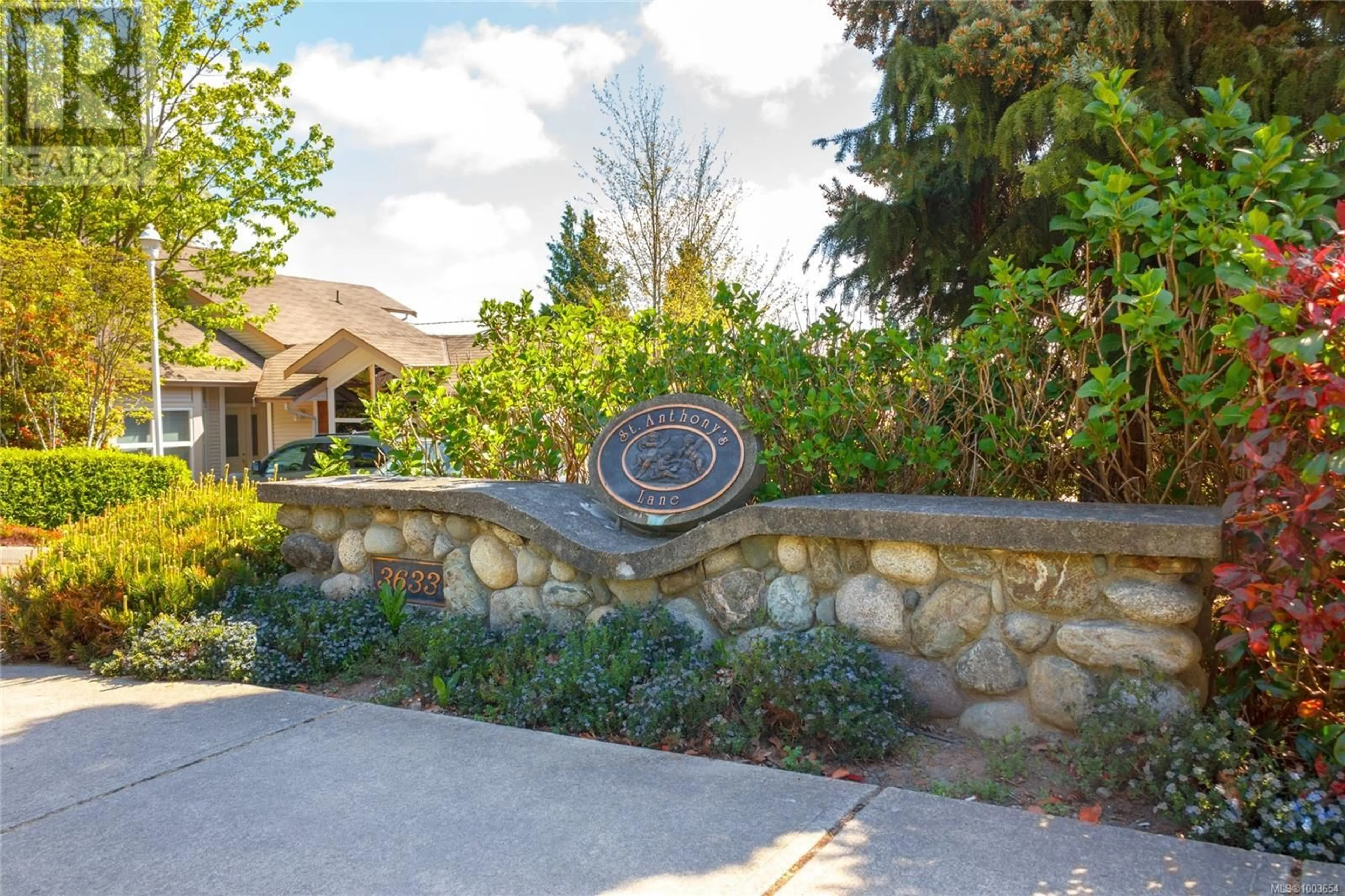 Patio, unknown for 3 - 3633 CEDAR HILL ROAD, Saanich British Columbia V8P3Z3