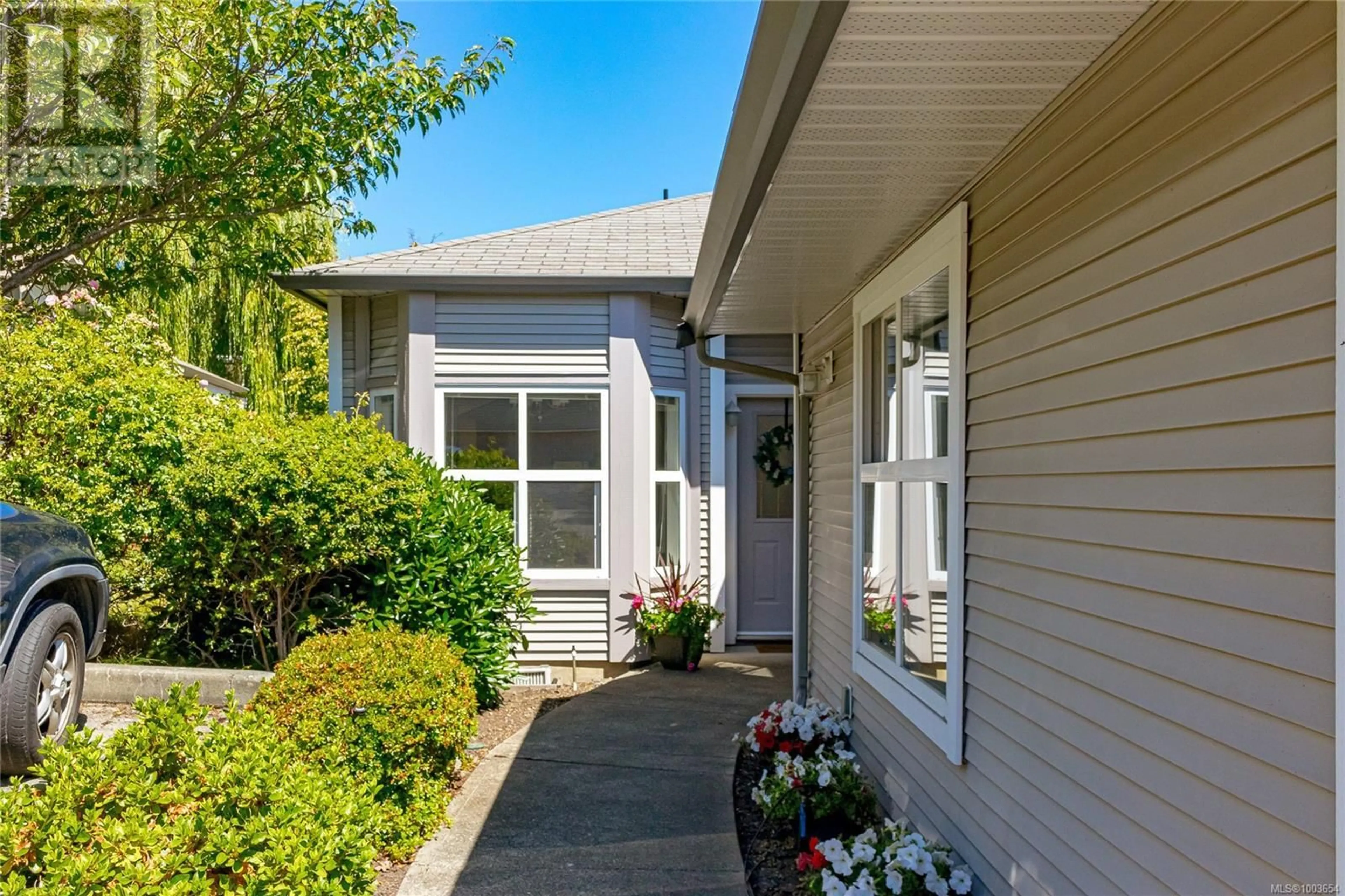 Home with vinyl exterior material, street for 3 - 3633 CEDAR HILL ROAD, Saanich British Columbia V8P3Z3