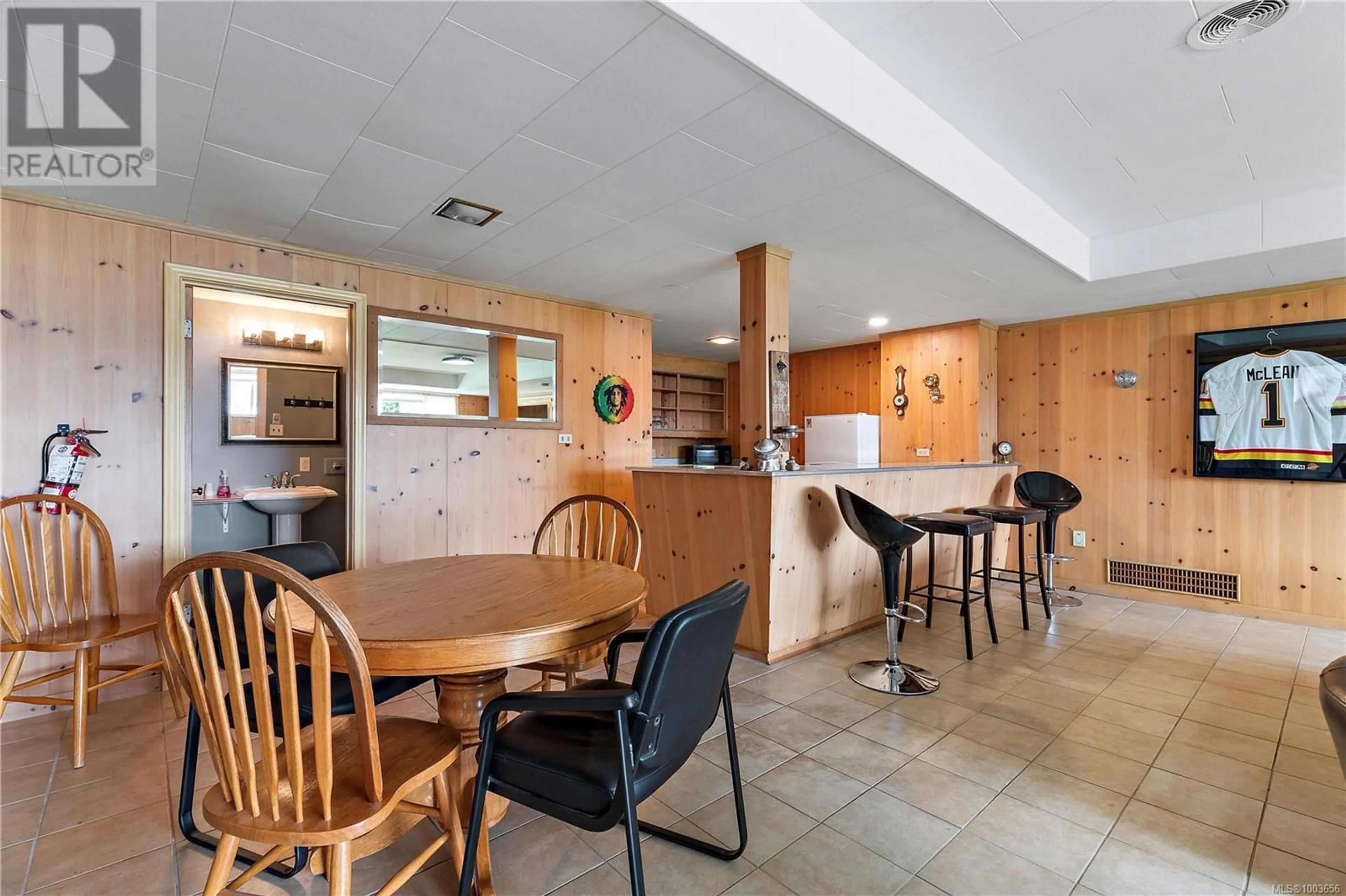Dining room, ceramic/tile floor for 5957 SOOKE ROAD, Sooke British Columbia V9Z0P7