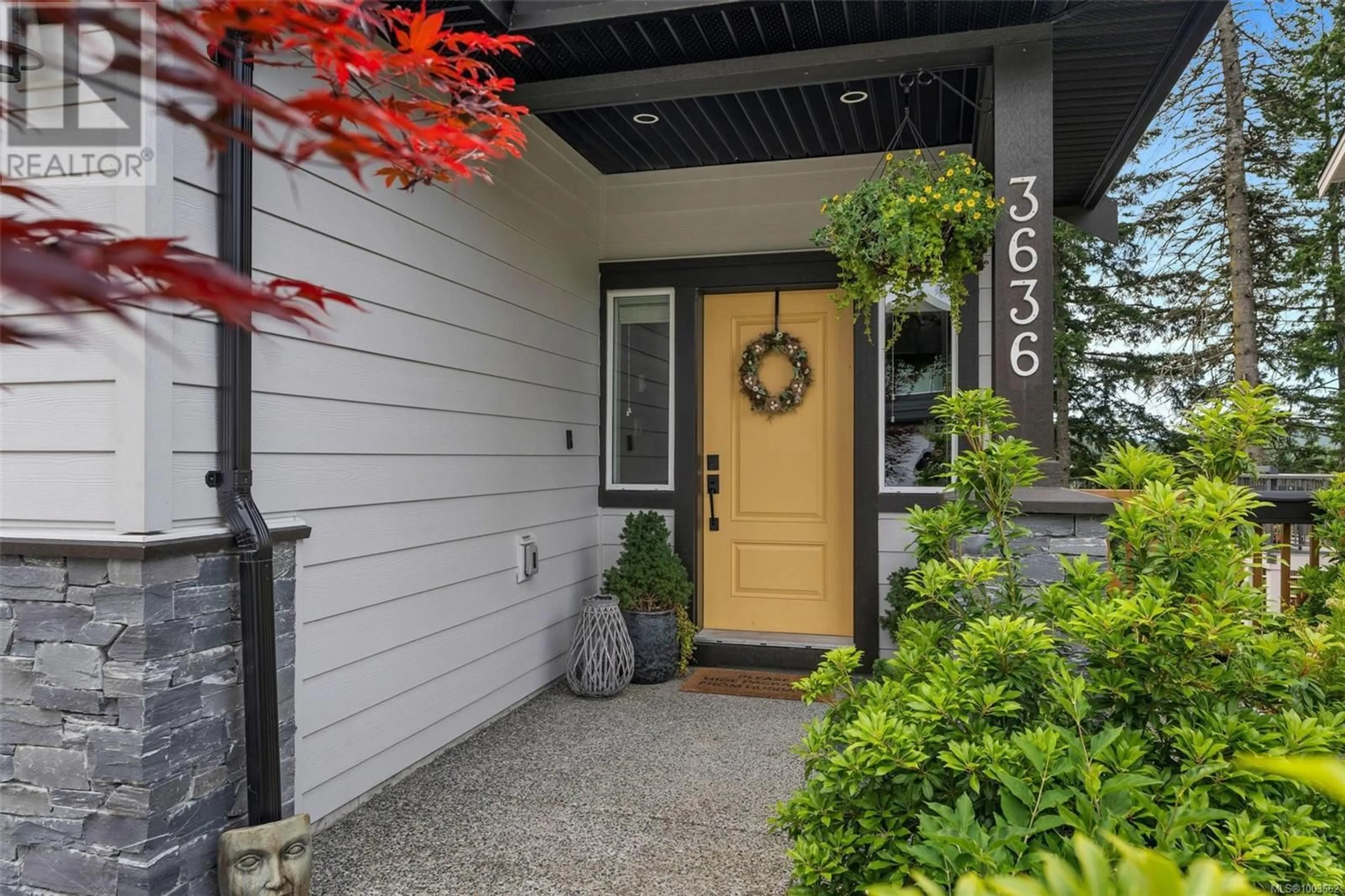 Indoor entryway for 3636 HONEYCRISP AVENUE, Langford British Columbia V9C0N5