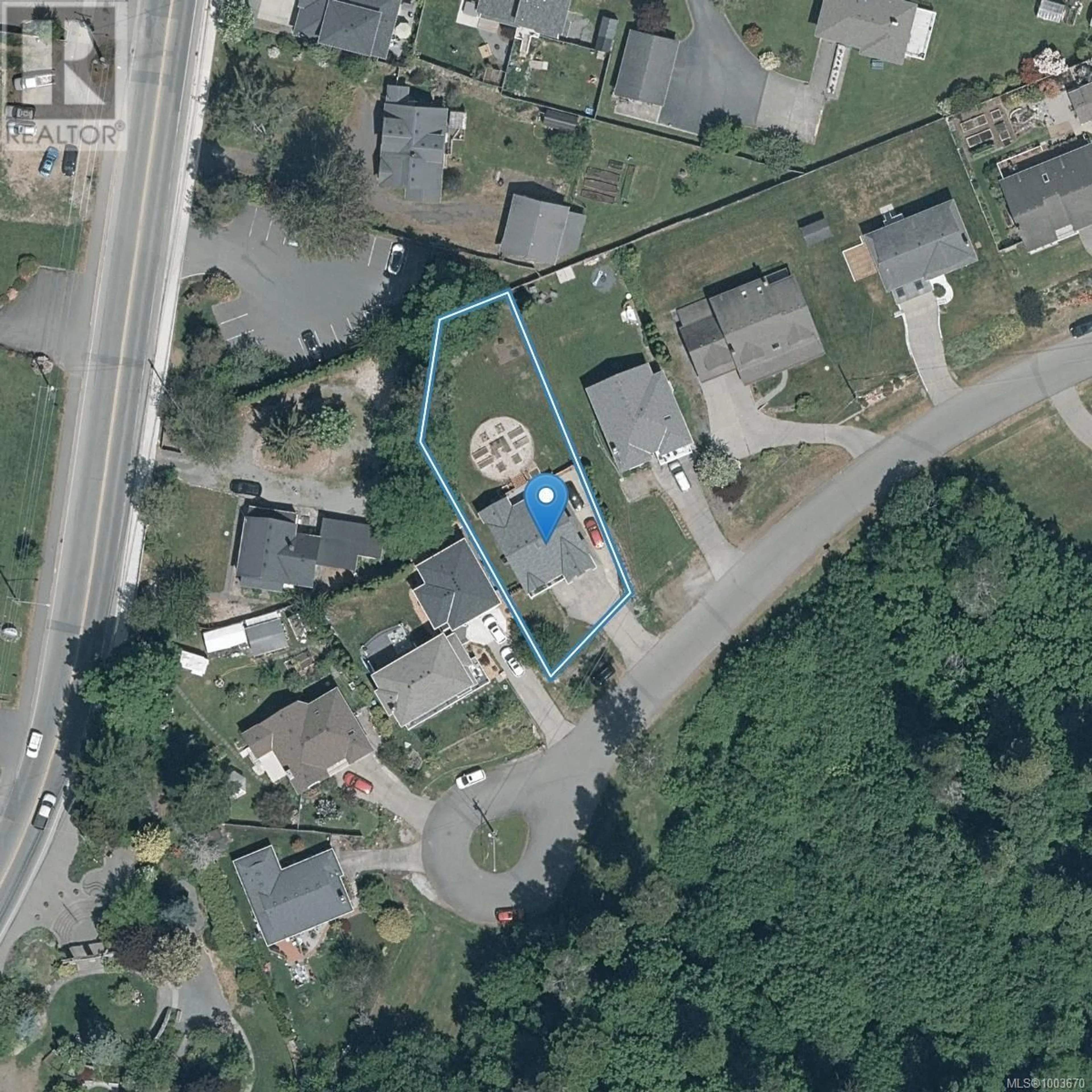 A pic from outside/outdoor area/front of a property/back of a property/a pic from drone, street for 6744 HORNE ROAD, Sooke British Columbia V9Z1H4