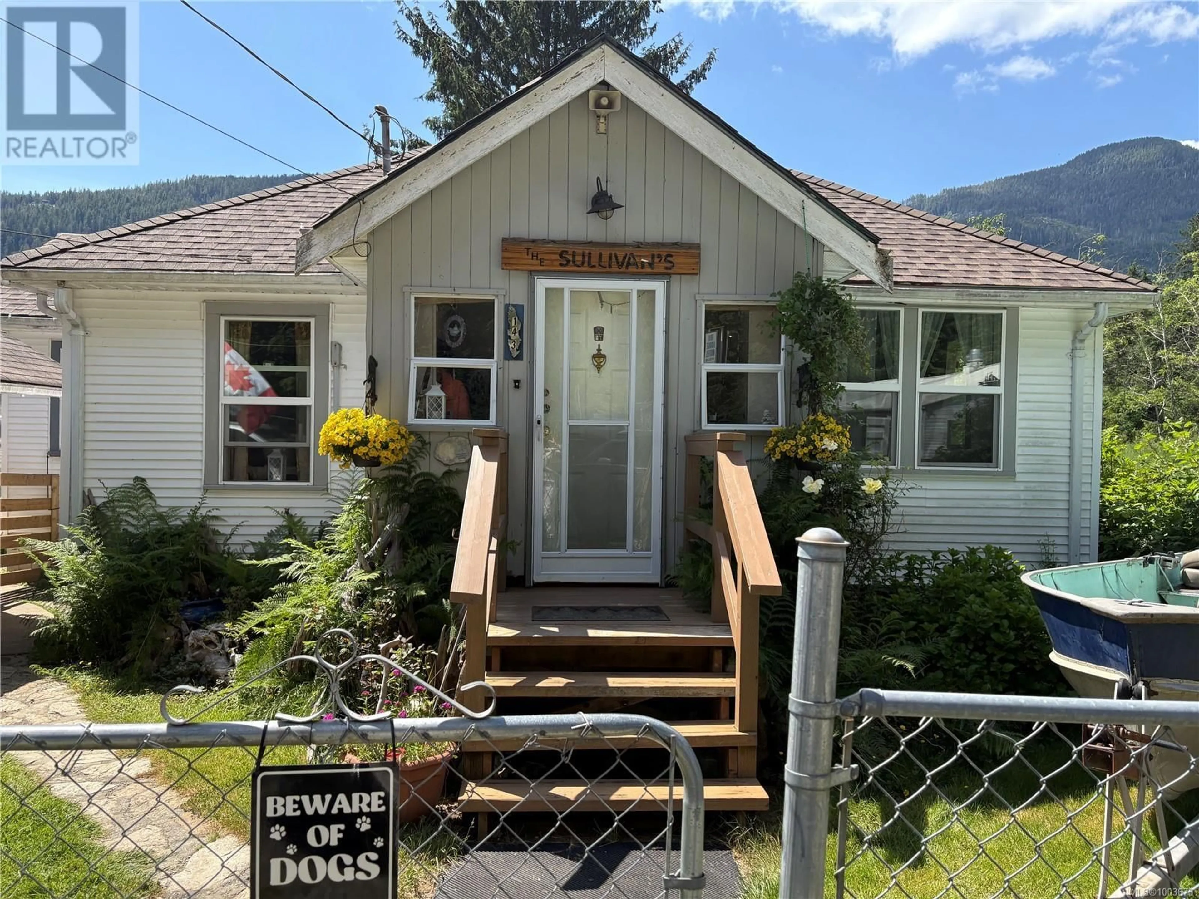 Home with vinyl exterior material, mountain view for 143 MAQUINNA AVENUE, Zeballos British Columbia V0P2A0