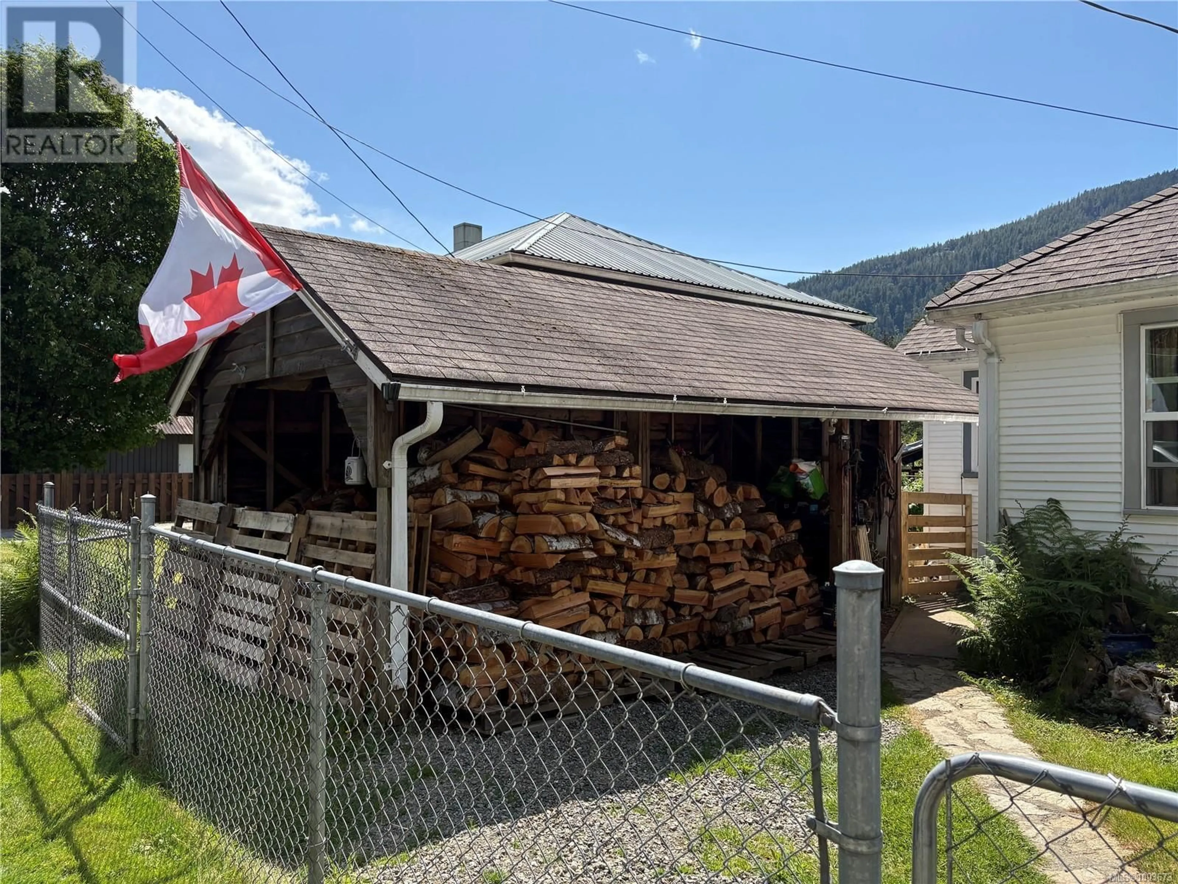 Shed for 143 MAQUINNA AVENUE, Zeballos British Columbia V0P2A0