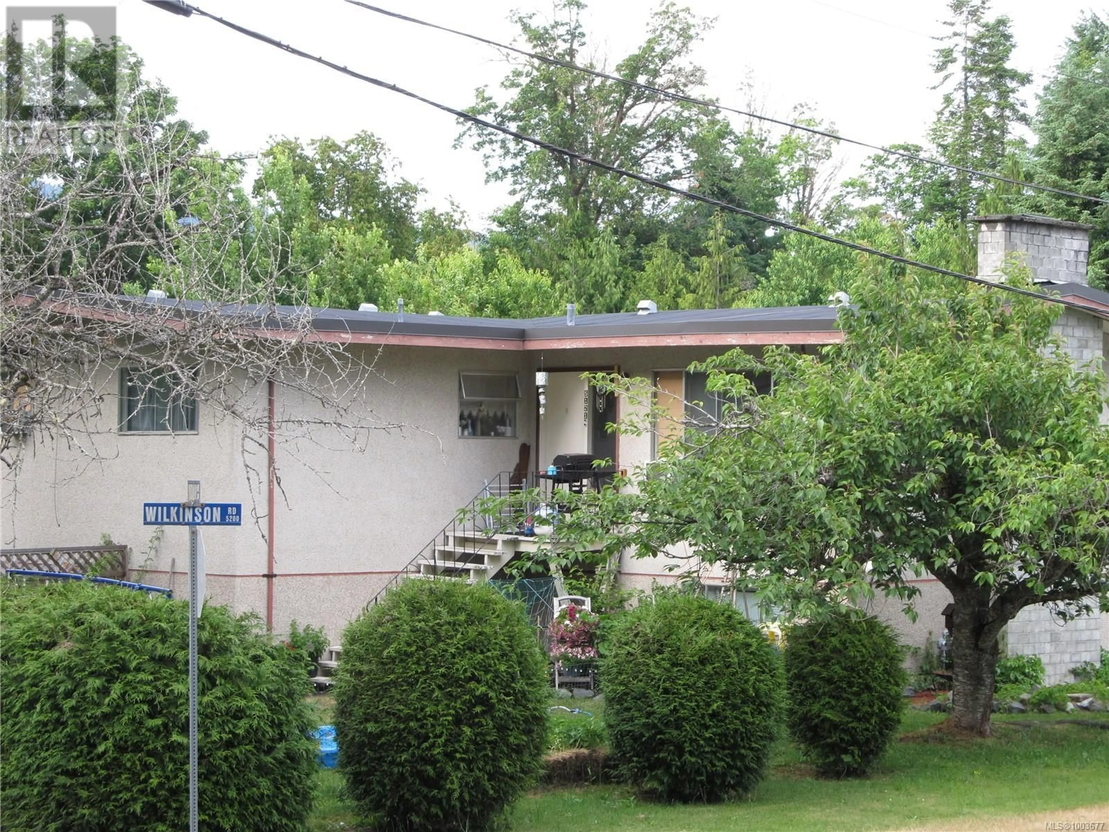Patio, street for 5121 INDIAN AVENUE, Port Alberni British Columbia V9Y7C3