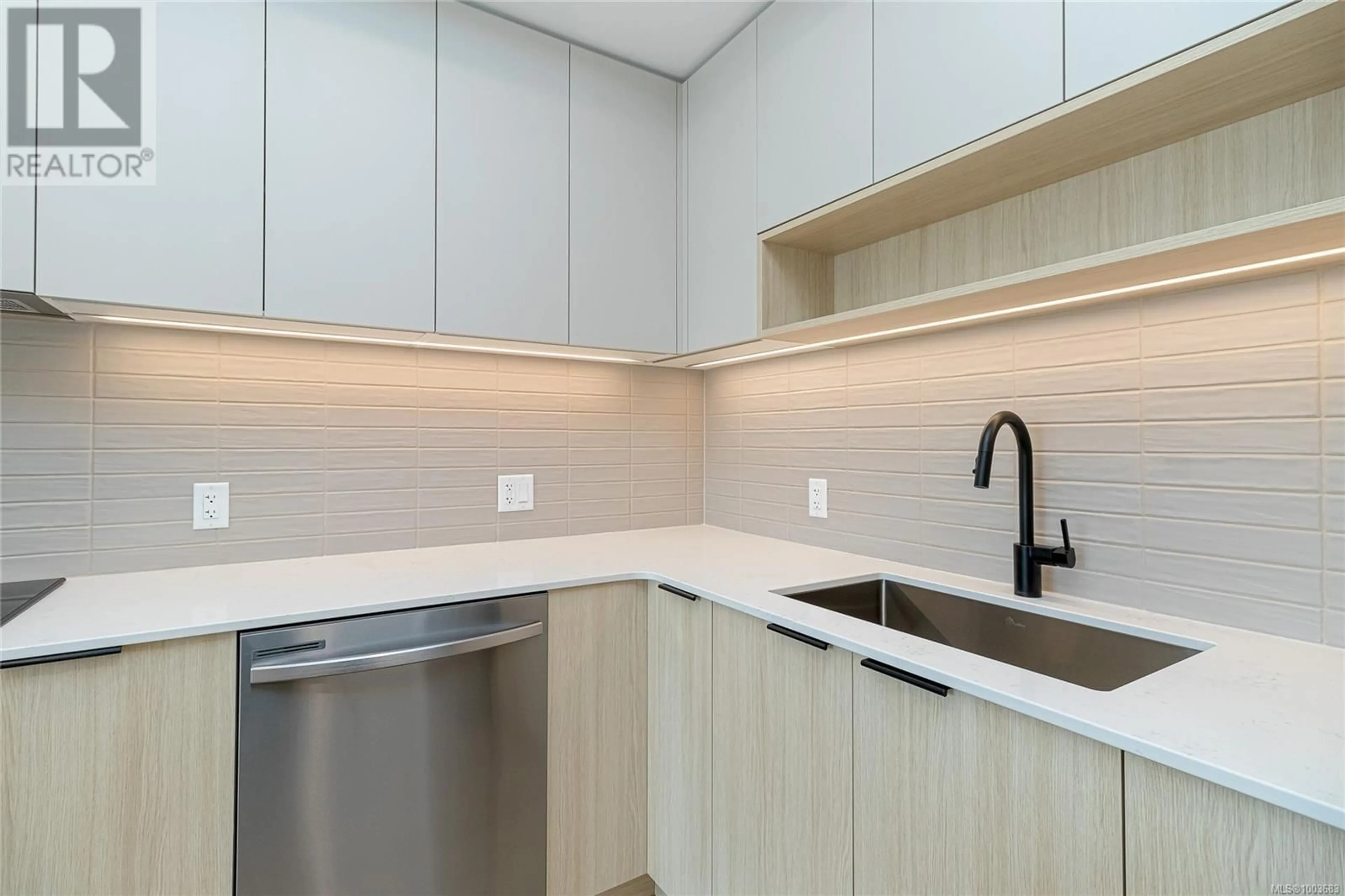 Standard kitchen, unknown for 310 - 3564B RYDER HESJEDAL WAY, Colwood British Columbia V9C0V3