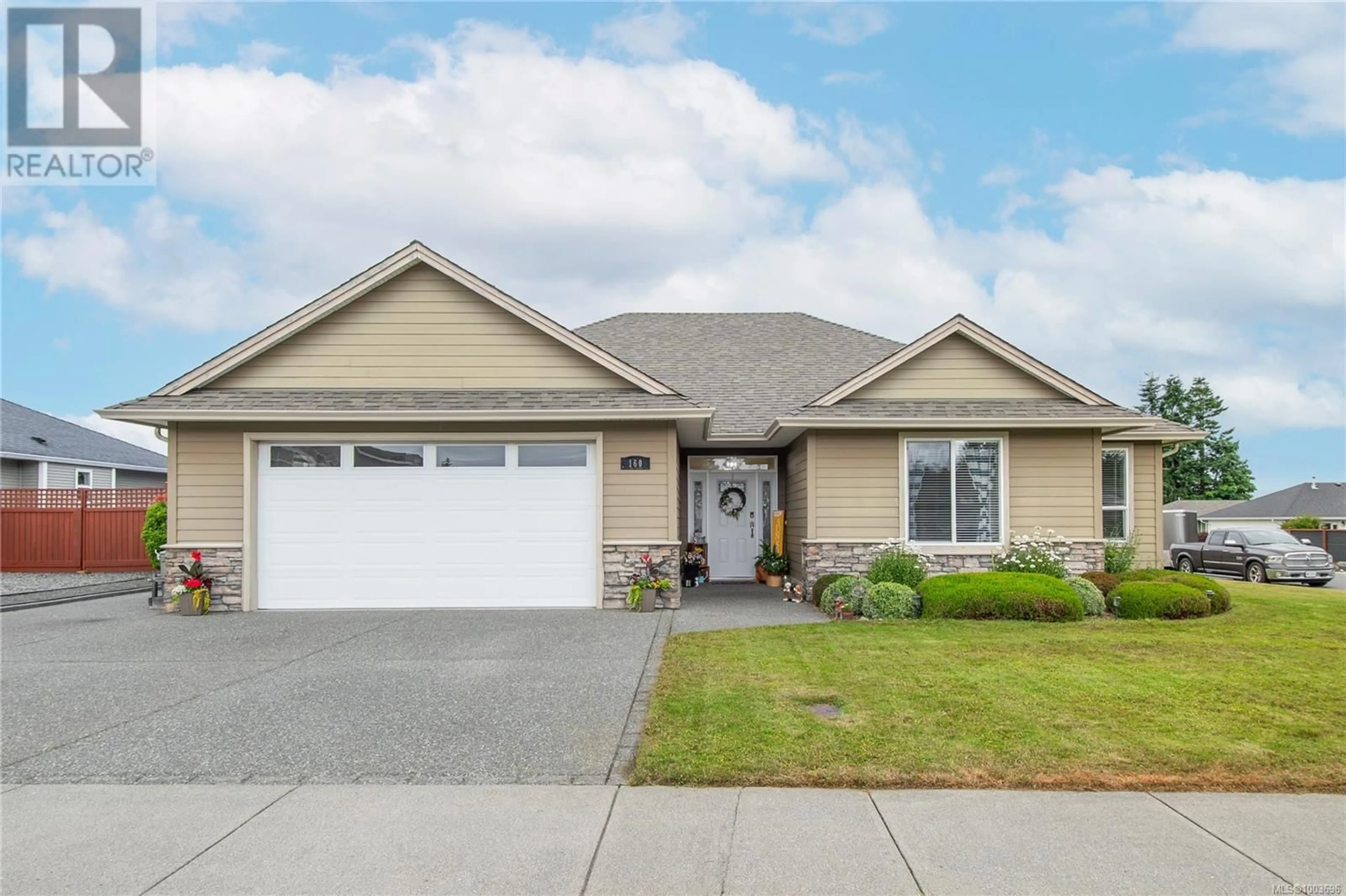 Home with vinyl exterior material, street for 160 BRIND'AMOUR DRIVE, Campbell River British Columbia V9H0A2