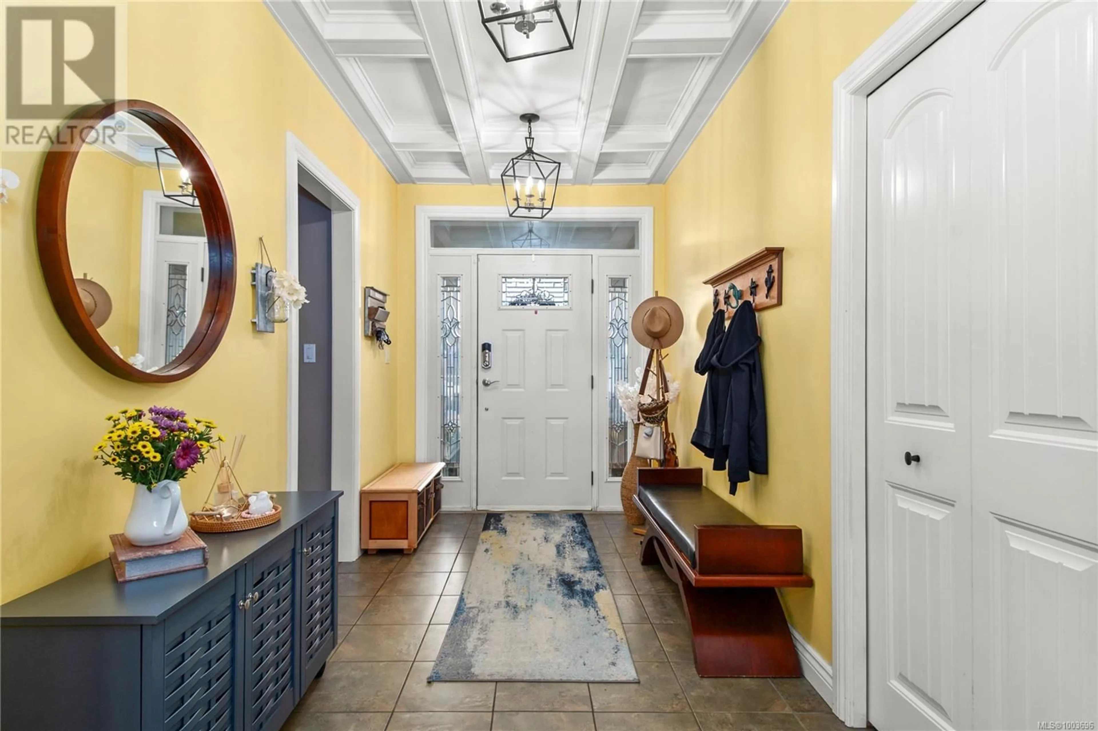 Indoor entryway for 160 BRIND'AMOUR DRIVE, Campbell River British Columbia V9H0A2