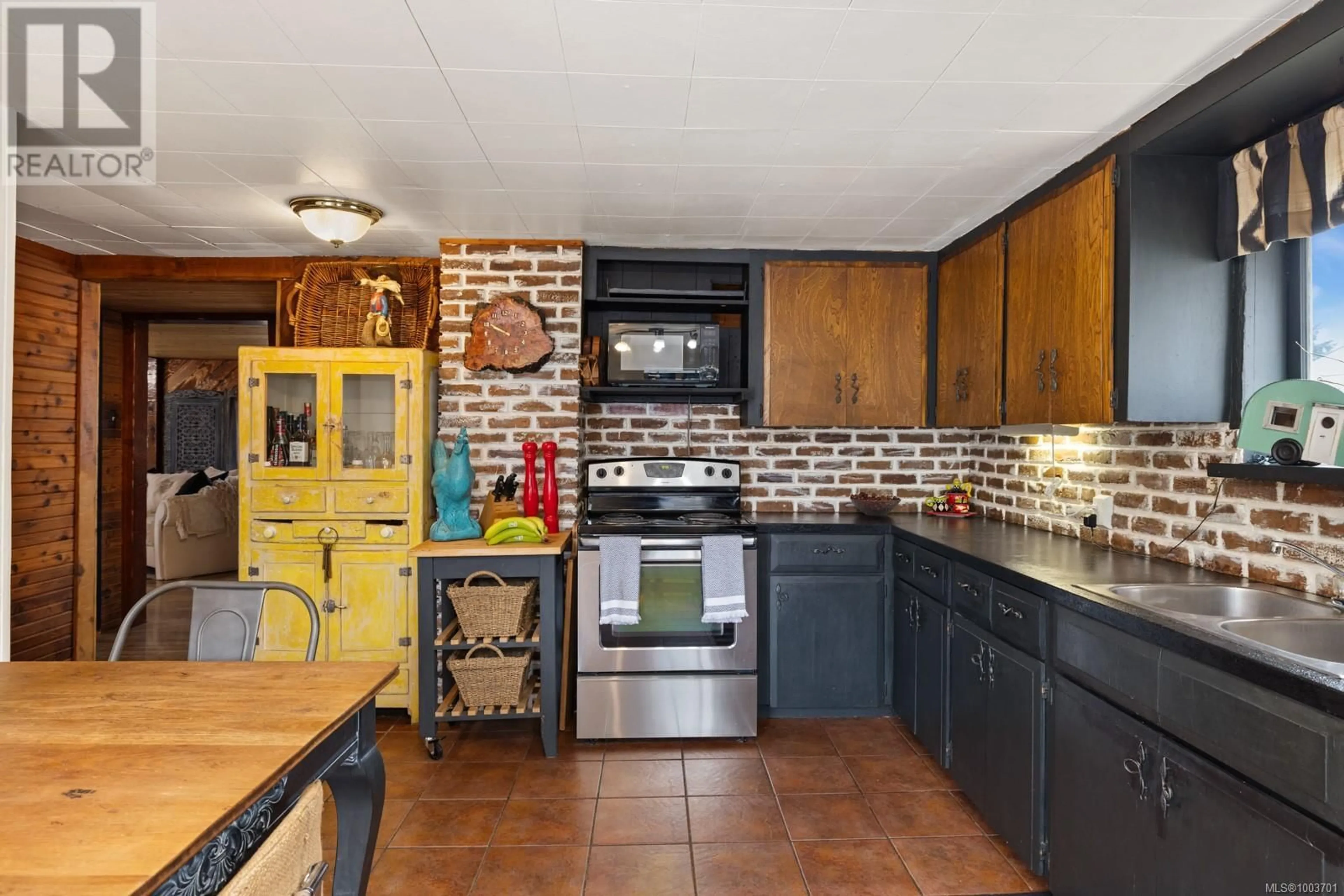 Open concept kitchen, ceramic/tile floor for 159 NEVA ROAD, Lake Cowichan British Columbia V0R2G0