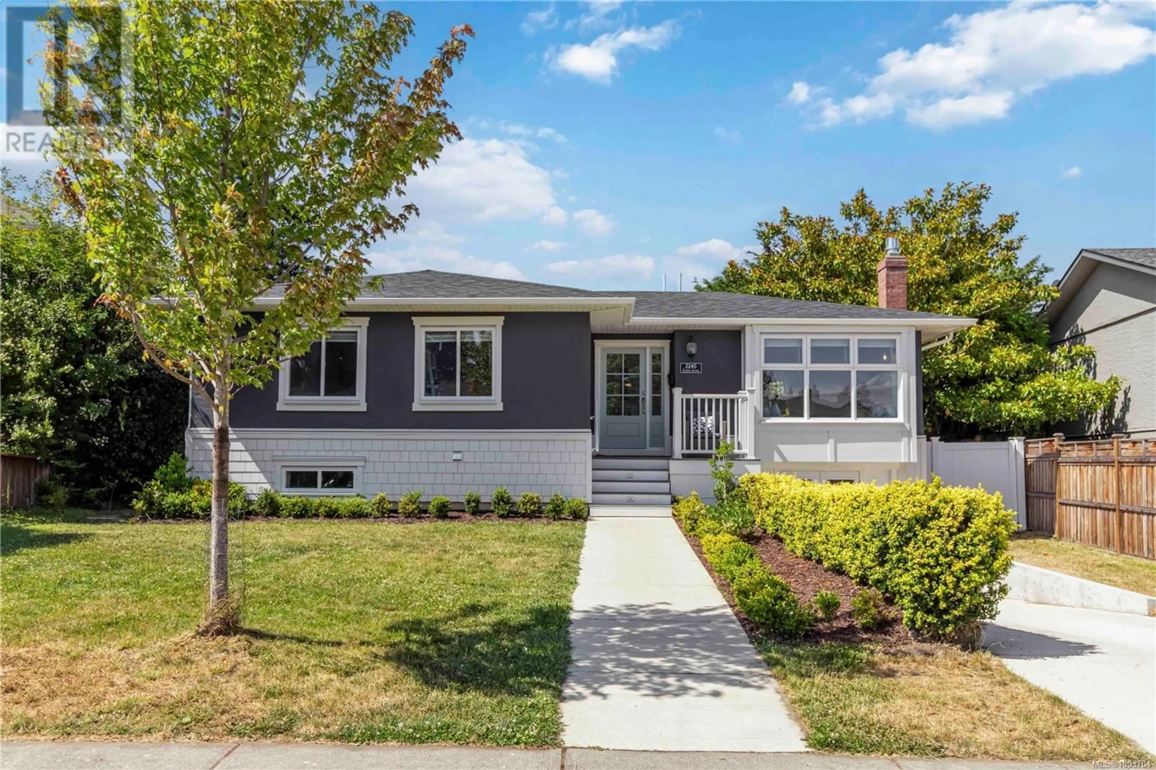 Home with vinyl exterior material, street for 2240 KINROSS AVENUE, Oak Bay British Columbia V8R2N5