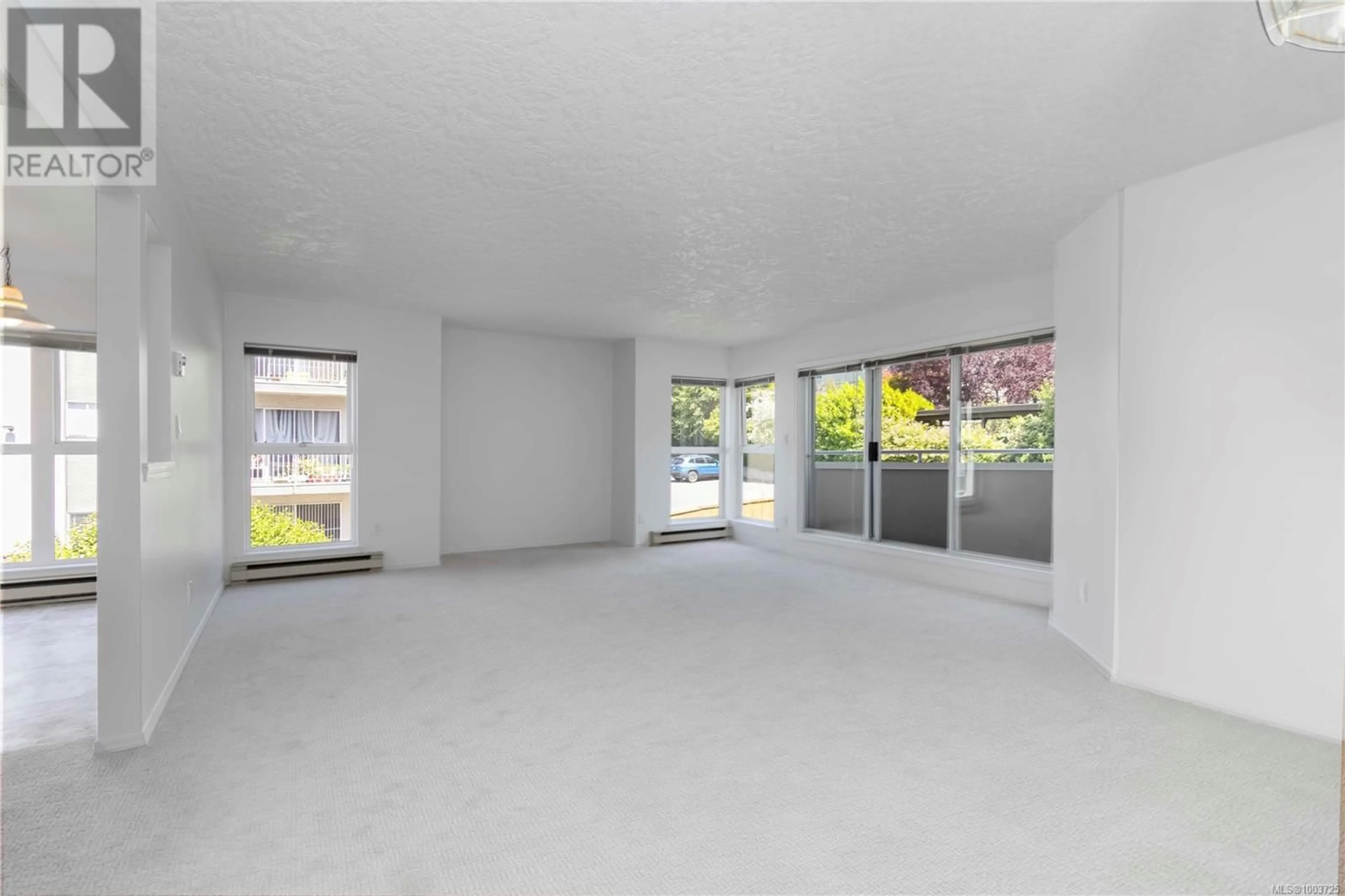 A pic of a room for 326 - 40 GORGE ROAD WEST, Saanich British Columbia V9A1L8