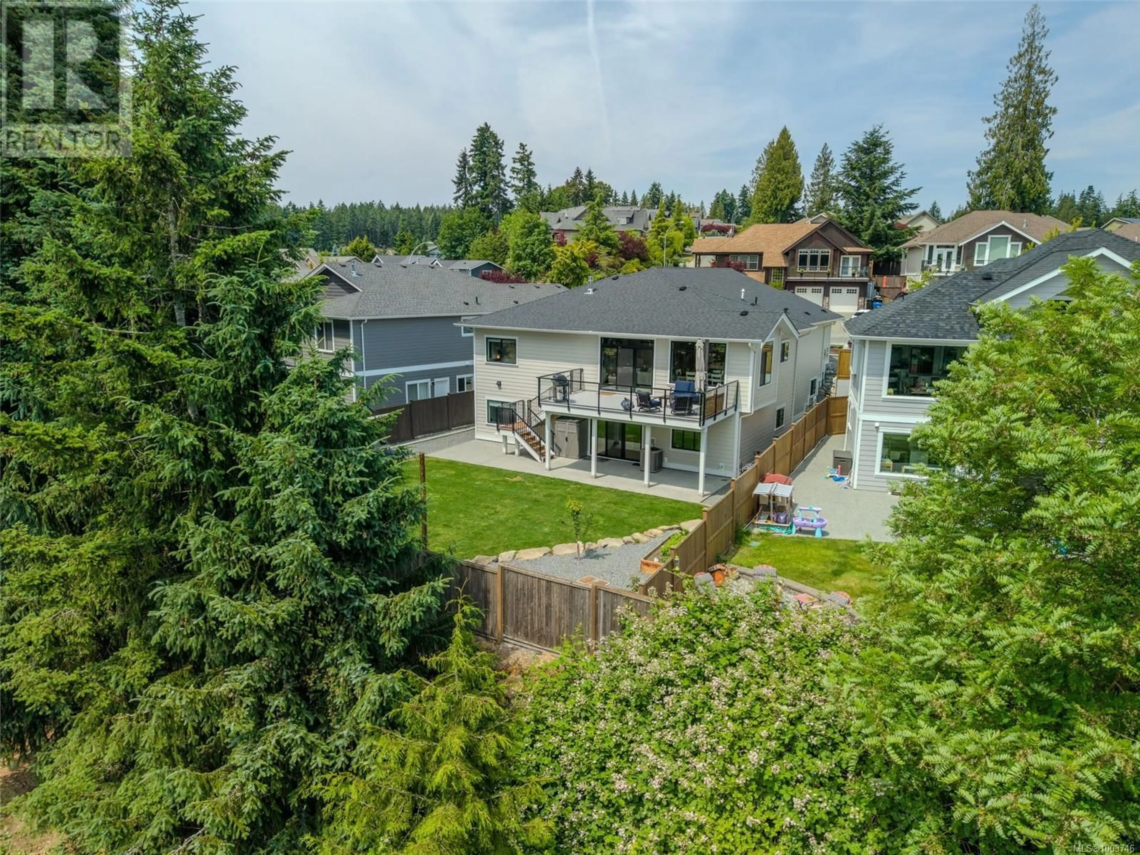 A pic from outside/outdoor area/front of a property/back of a property/a pic from drone, mountain view for 3515 MONTEREY DRIVE, Nanaimo British Columbia V9T6T2