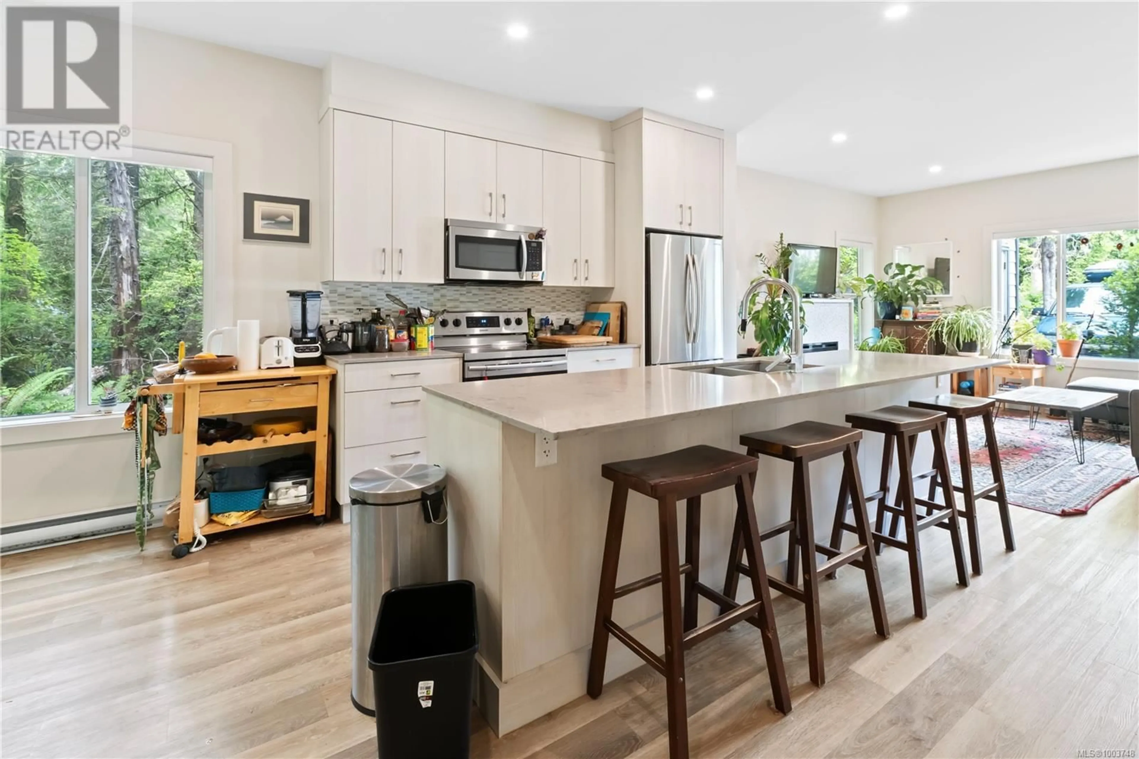 Open concept kitchen, unknown for 19 - 625 HELLESEN DRIVE, Tofino British Columbia V0R2Z0