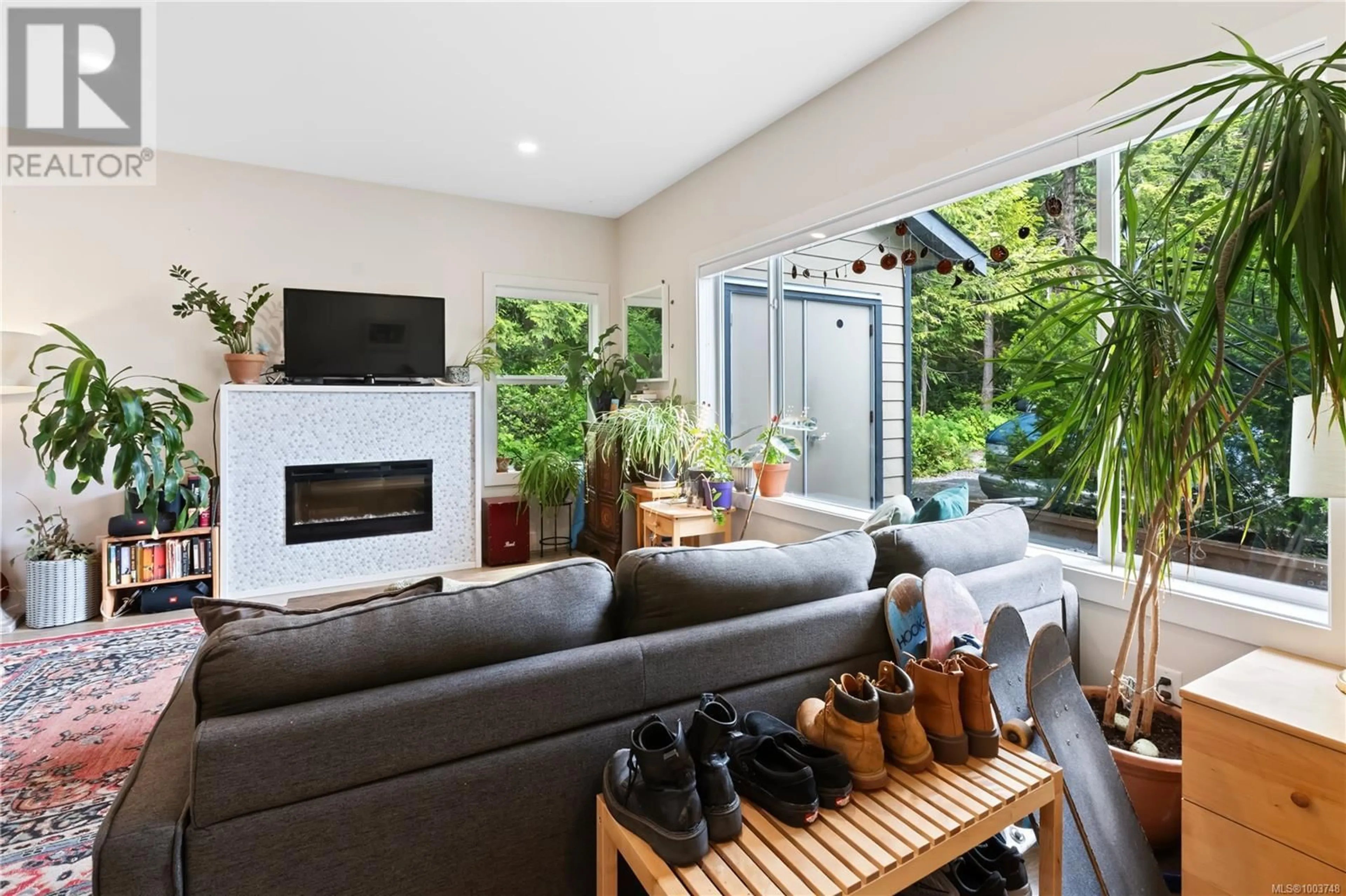 Living room with furniture, unknown for 19 - 625 HELLESEN DRIVE, Tofino British Columbia V0R2Z0
