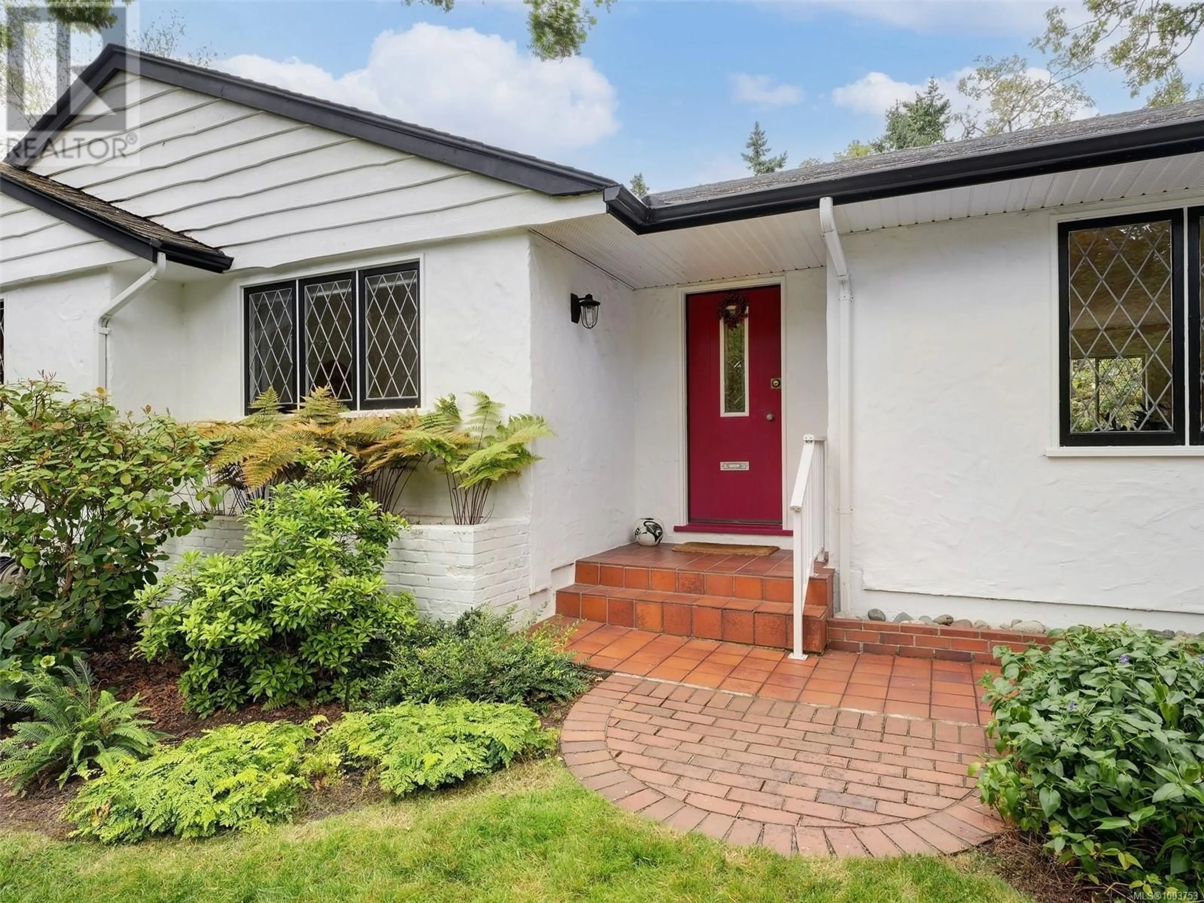Home with brick exterior material, street for 3539 PLYMOUTH ROAD, Oak Bay British Columbia V8P4X7