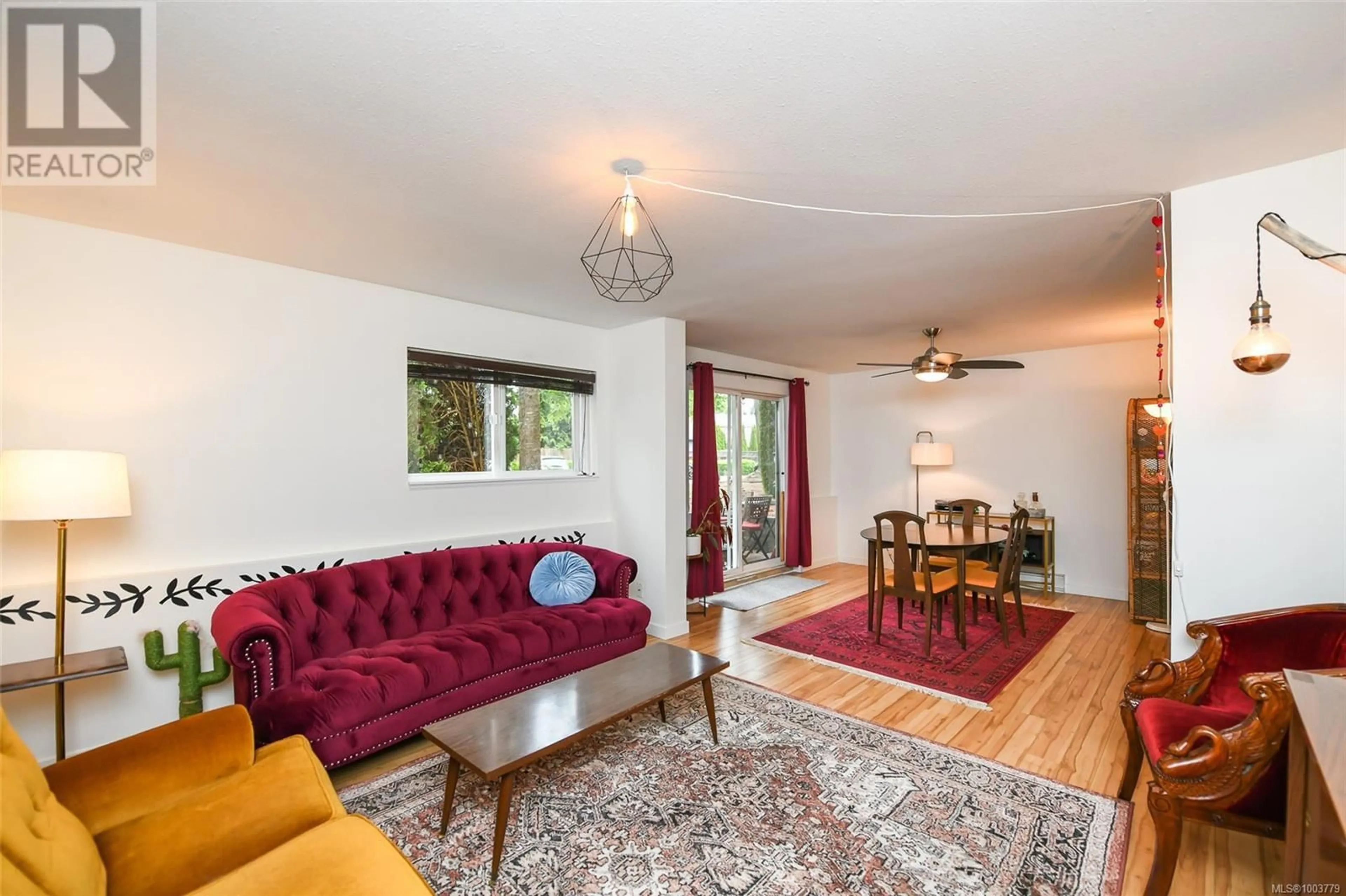 Living room with furniture, unknown for 107 - 1355 CUMBERLAND ROAD, Courtenay British Columbia V9N2G1