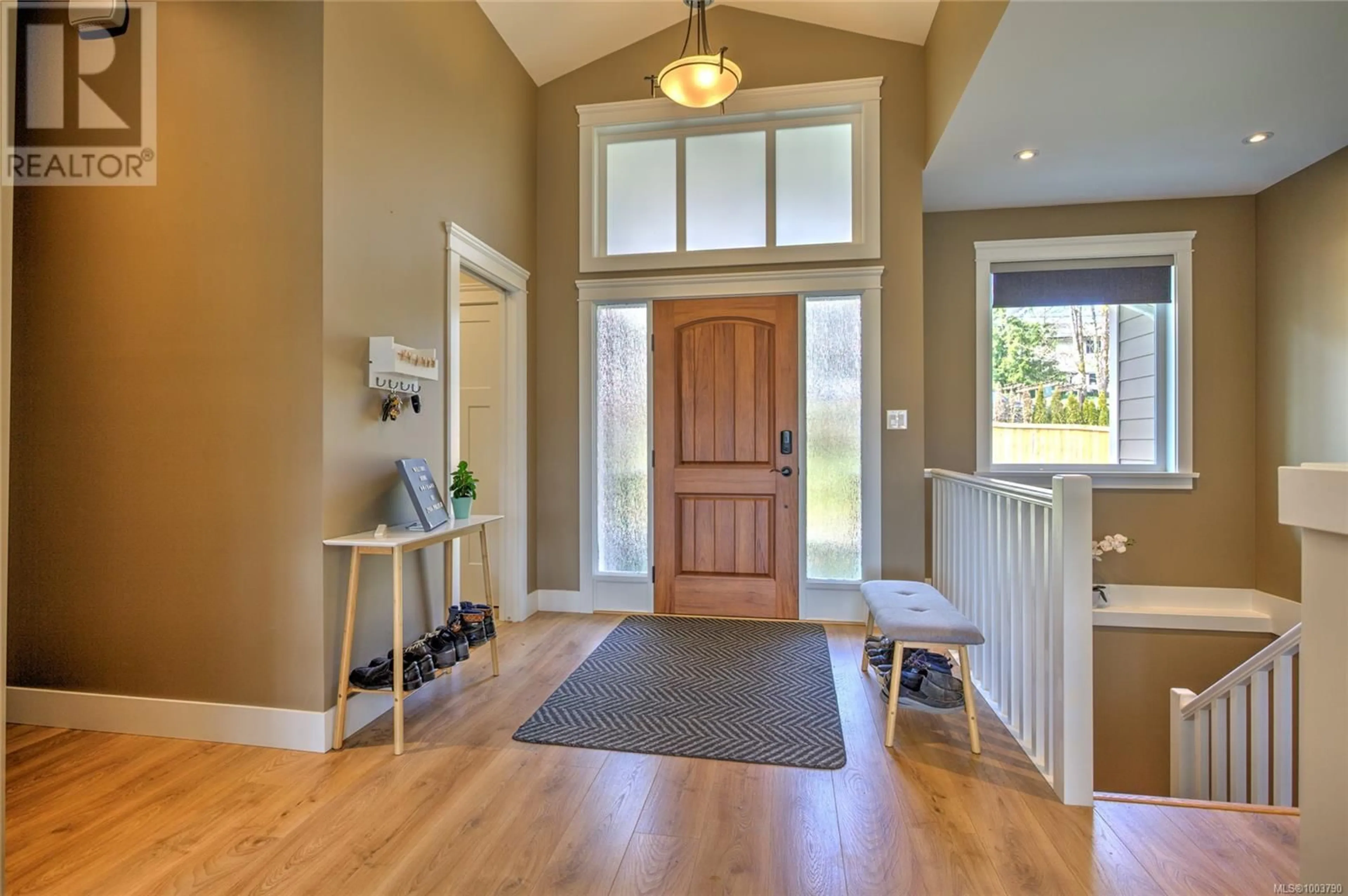 Indoor entryway for 2984 PHILLIPS ROAD, Duncan British Columbia V9L6V4