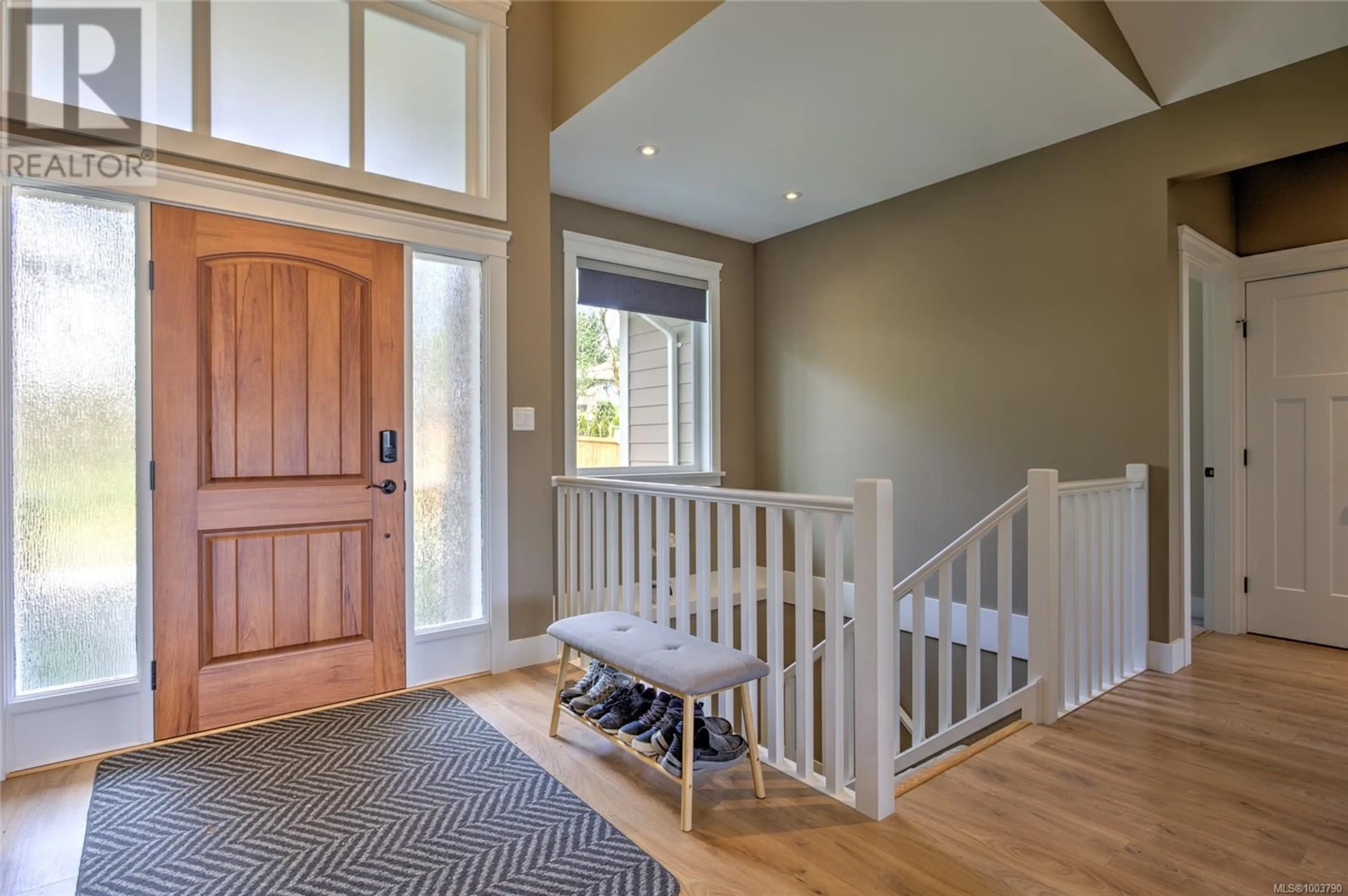 Indoor entryway for 2984 PHILLIPS ROAD, Duncan British Columbia V9L6V4