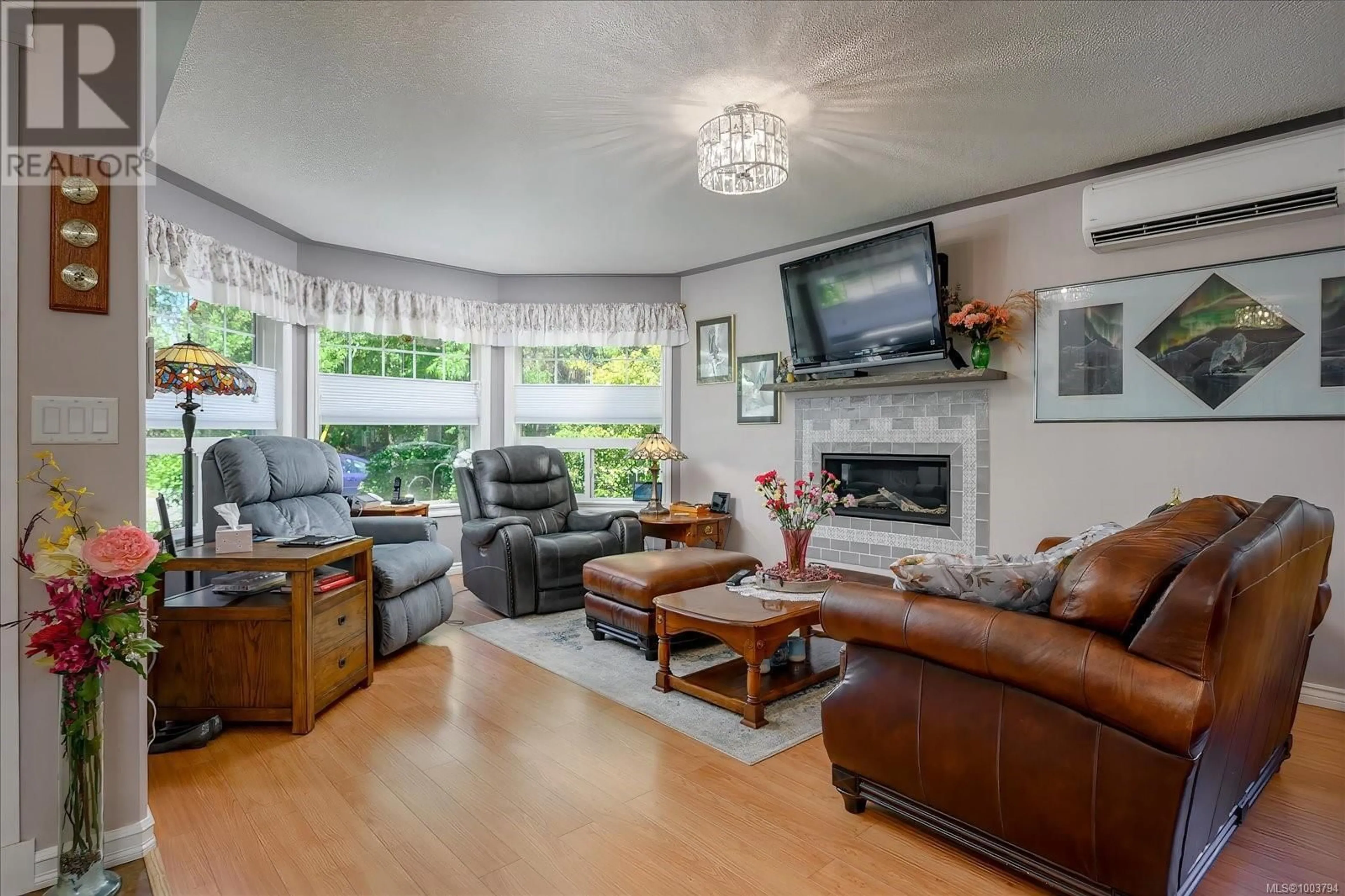 Living room with furniture, unknown for 5739 MALPASS ROAD, Nanaimo British Columbia V9T2N3