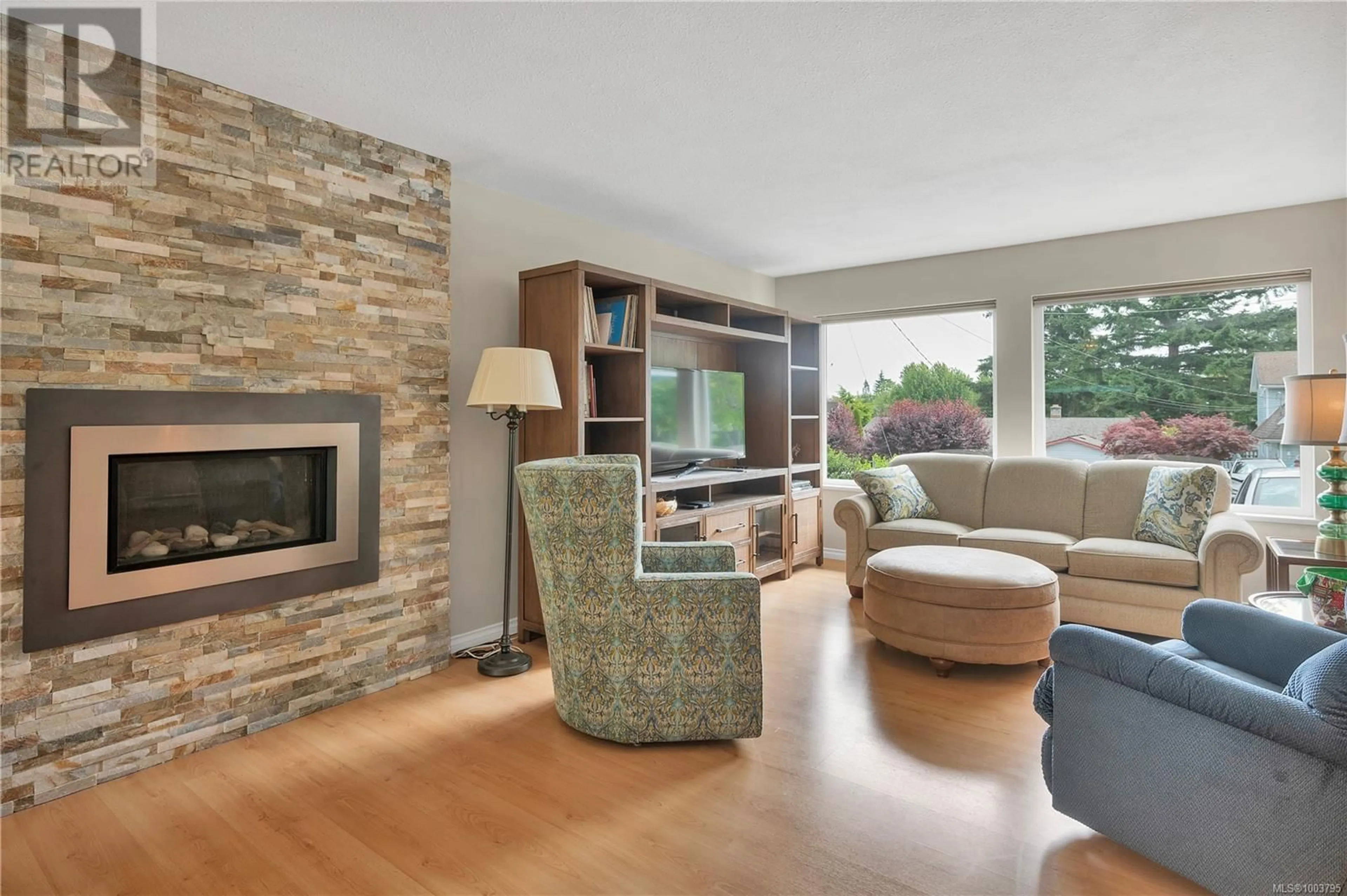 Living room with furniture, unknown for 2818 SODERHOLM ROAD, Campbell River British Columbia V9W7E4