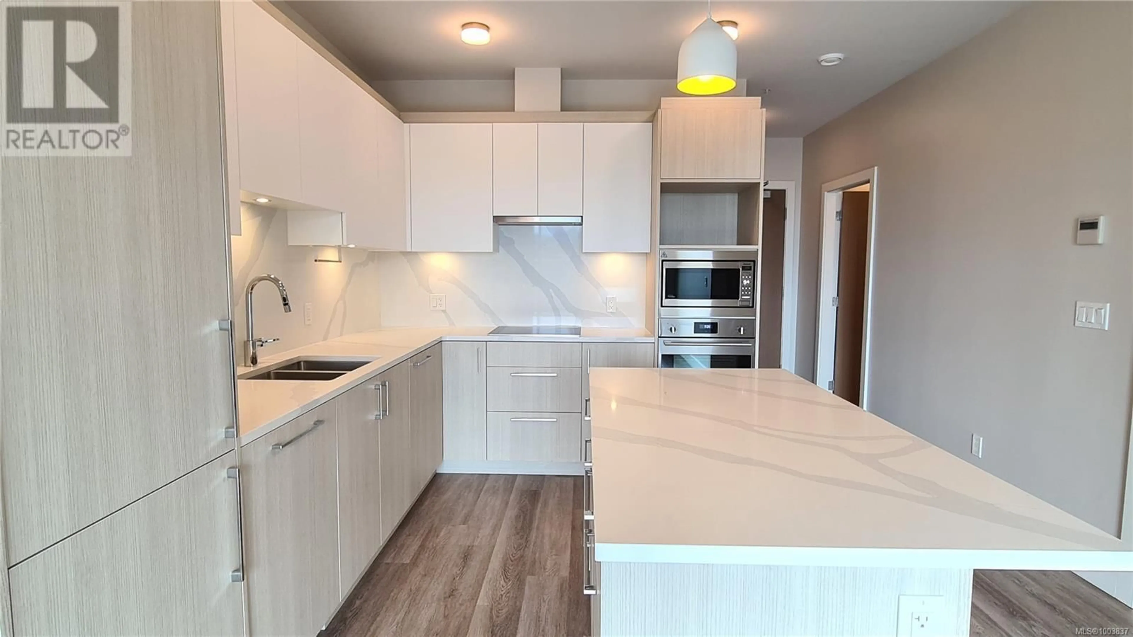 Open concept kitchen, unknown for 901 - 622 ADMIRALS ROAD, Esquimalt British Columbia V9A2N7