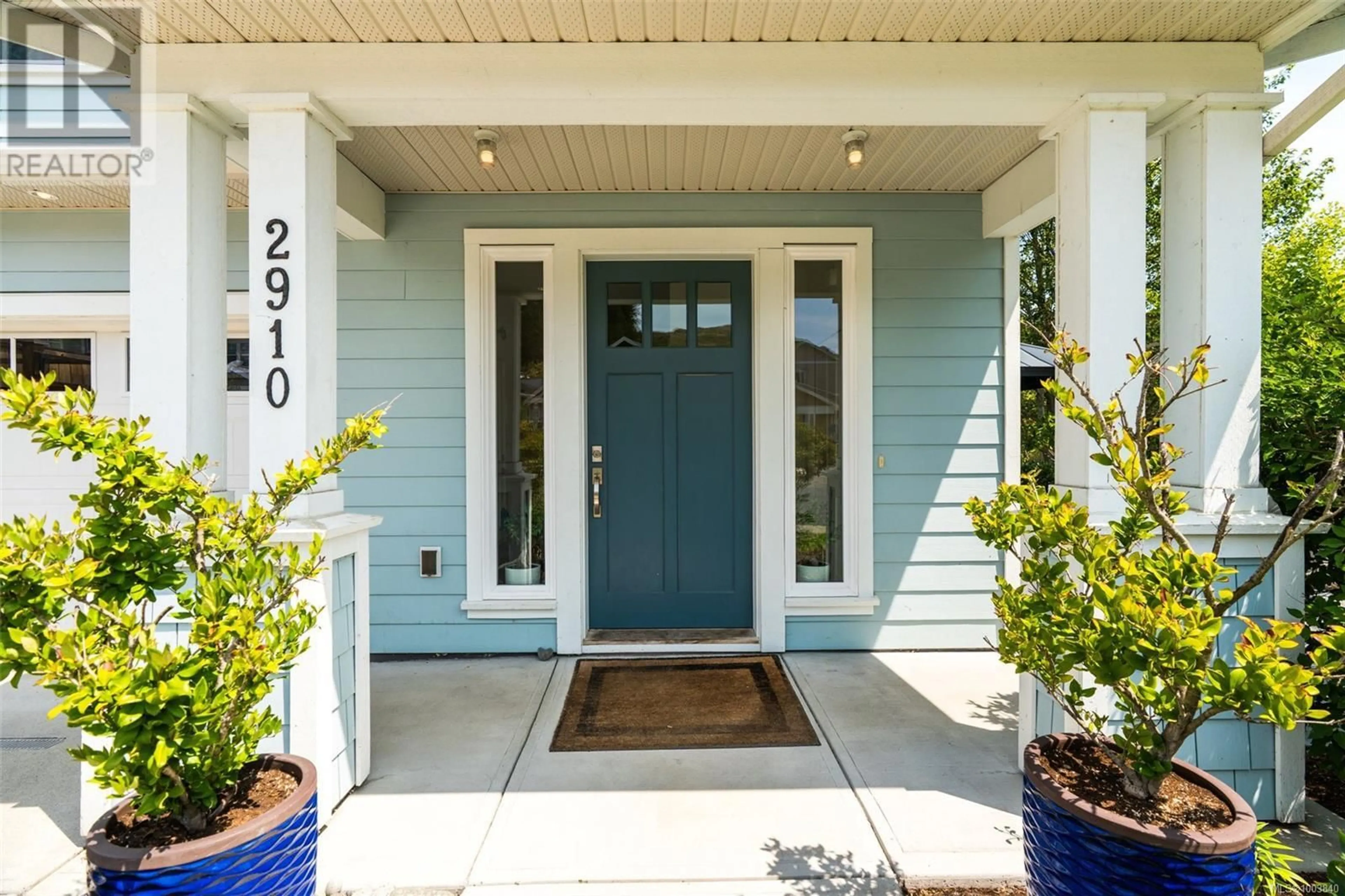 Indoor entryway for 2910 BURLINGTON CRESCENT, Langford British Columbia V9B0K6