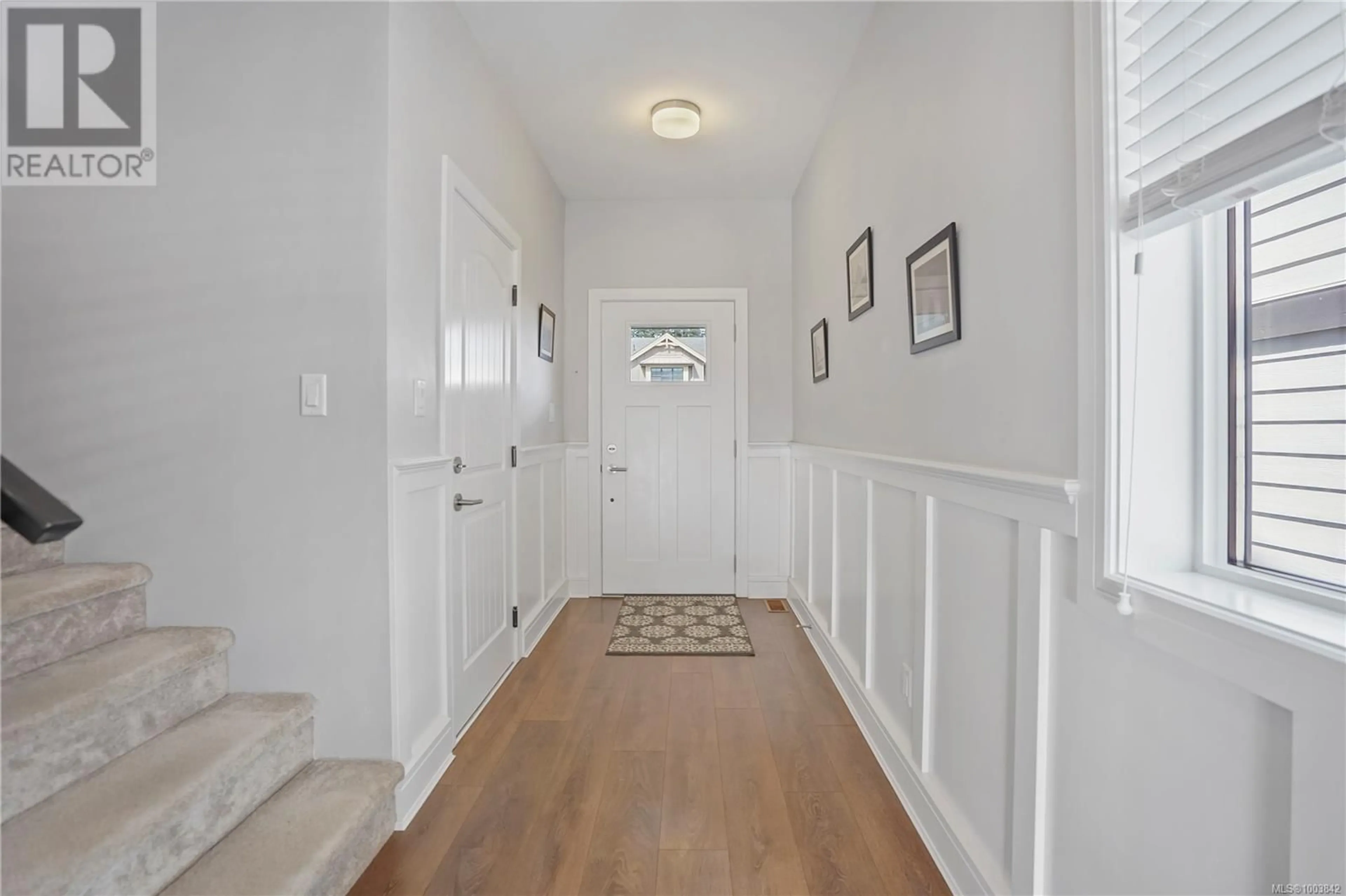 Indoor entryway for 1167 BOMBARDIER CRESCENT, Langford British Columbia V9B0R4