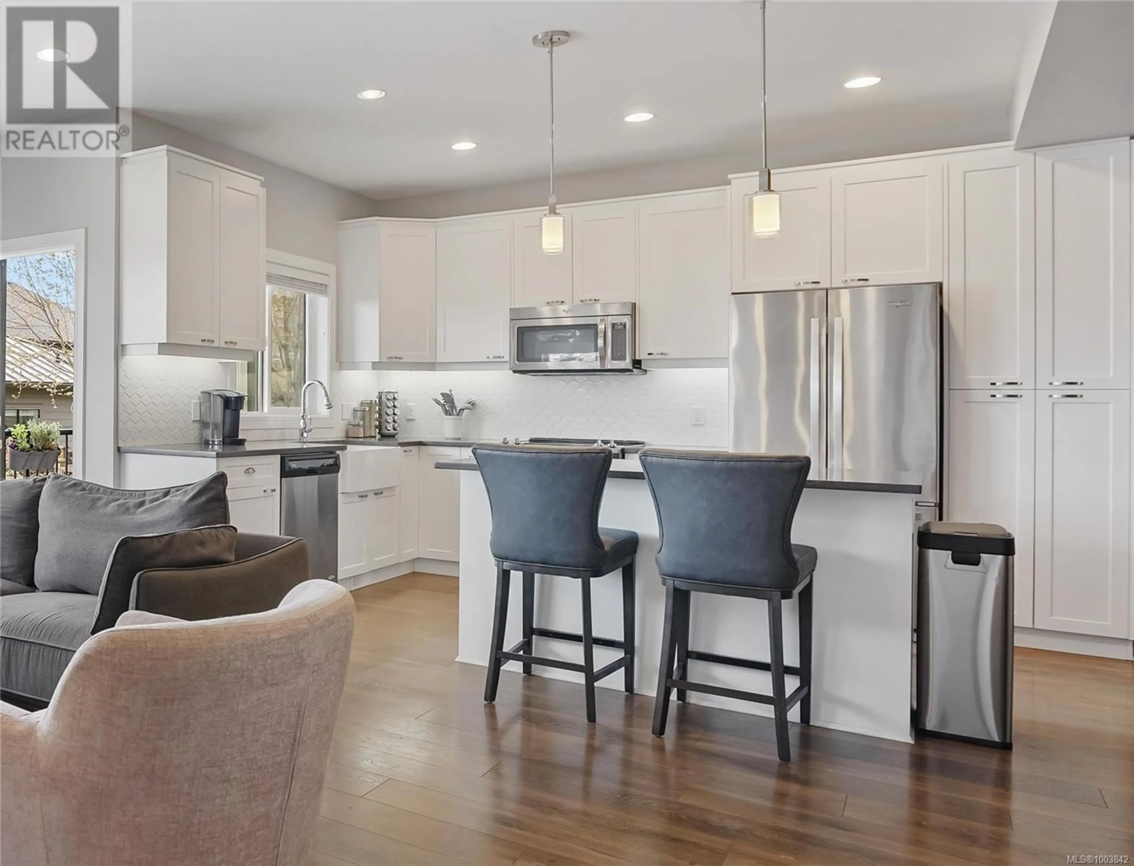 Open concept kitchen, unknown for 1167 BOMBARDIER CRESCENT, Langford British Columbia V9B0R4