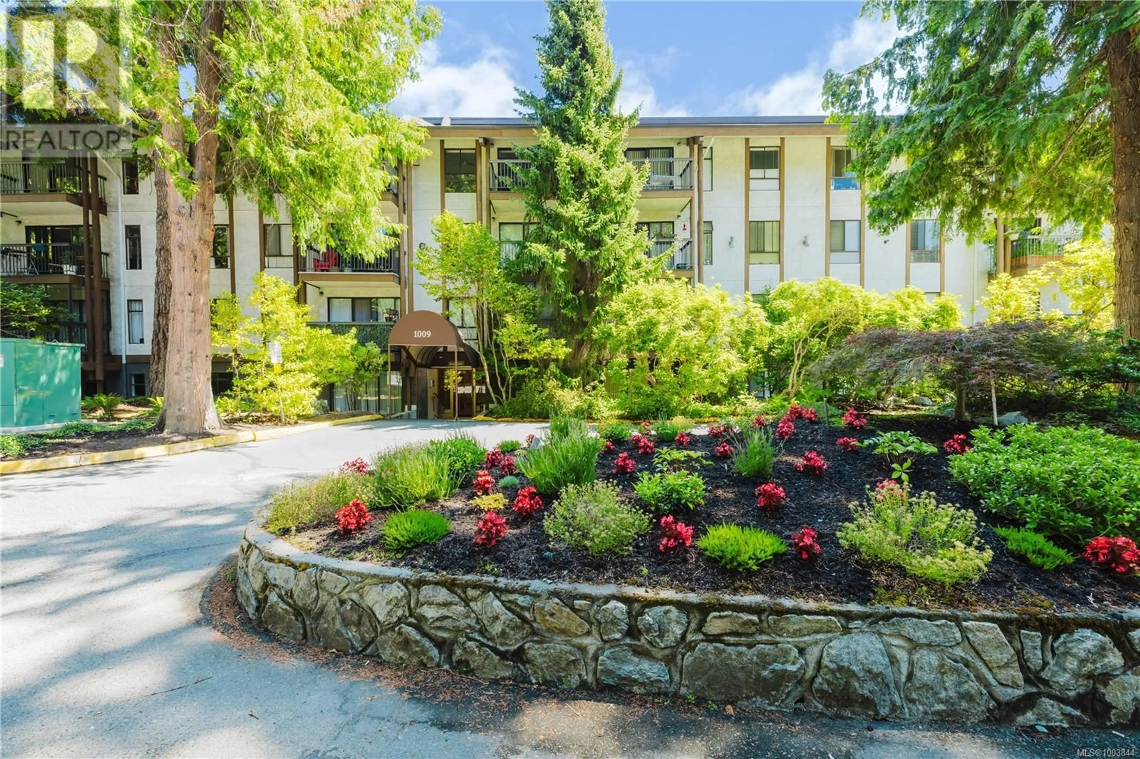 Patio, unknown for 308 - 1009 MCKENZIE AVENUE, Saanich British Columbia V8X4B1