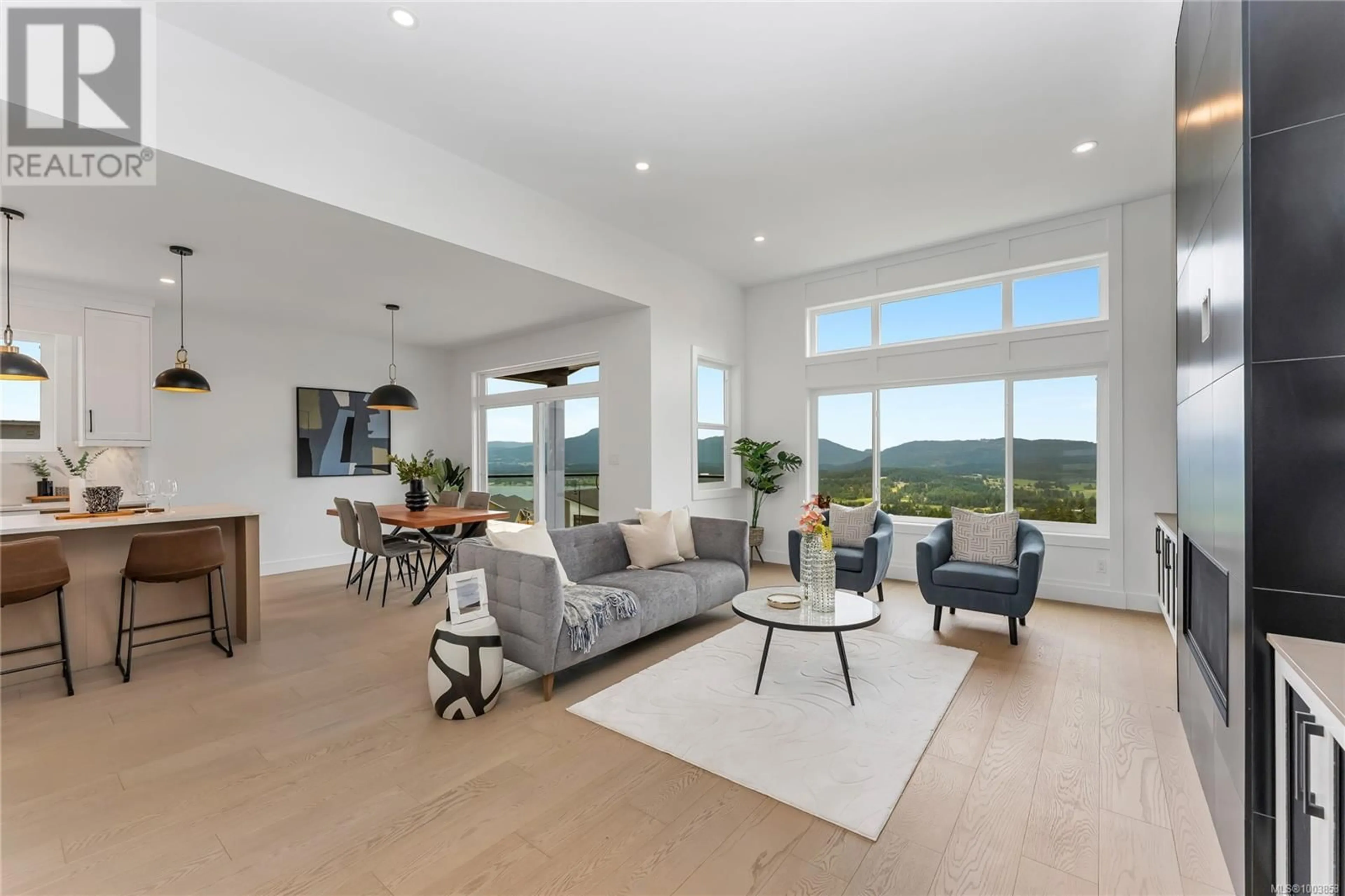 Living room with furniture, unknown for 3211 WOODRUSH DRIVE, Duncan British Columbia V9L0J9